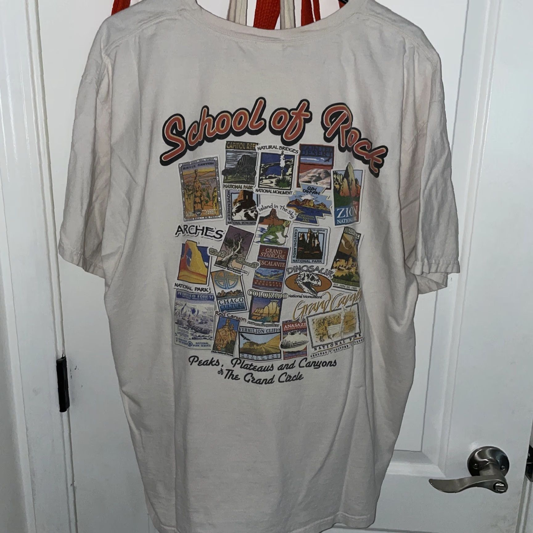 Anvil VINTAGE Zion Canyon T Shirt White 2XL Anvil Organic School Of Rock Back Hit Men T-Shirt Size US XXL / EU 58 / 5 - 5 Thumbnail
