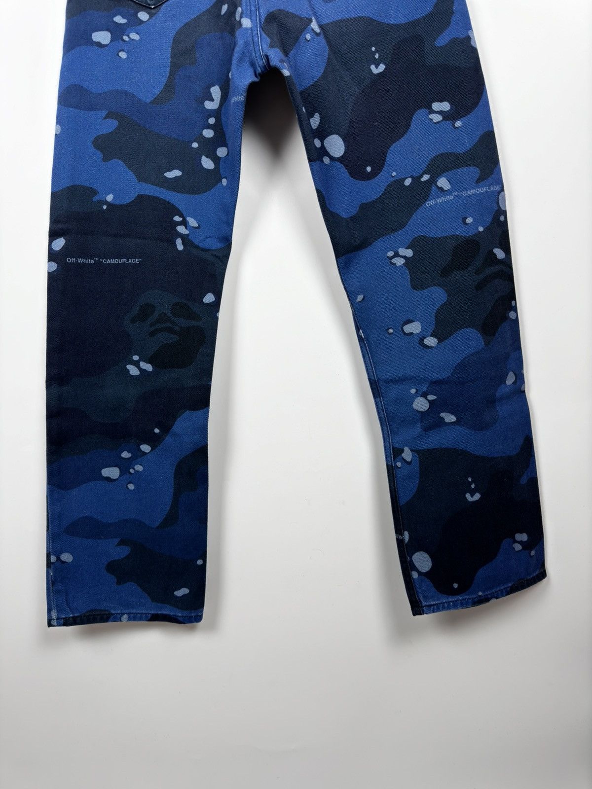 Off-White Off-White Camo Marina Jeans Size US 29 - 10 Thumbnail