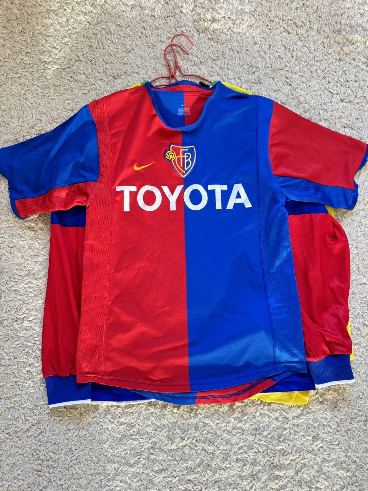 Nike Vintage Basel 2002-2004 Signed Home Soccer Jersey Kit Shirt Size US S / EU 44-46 / 1 - 3 Thumbnail