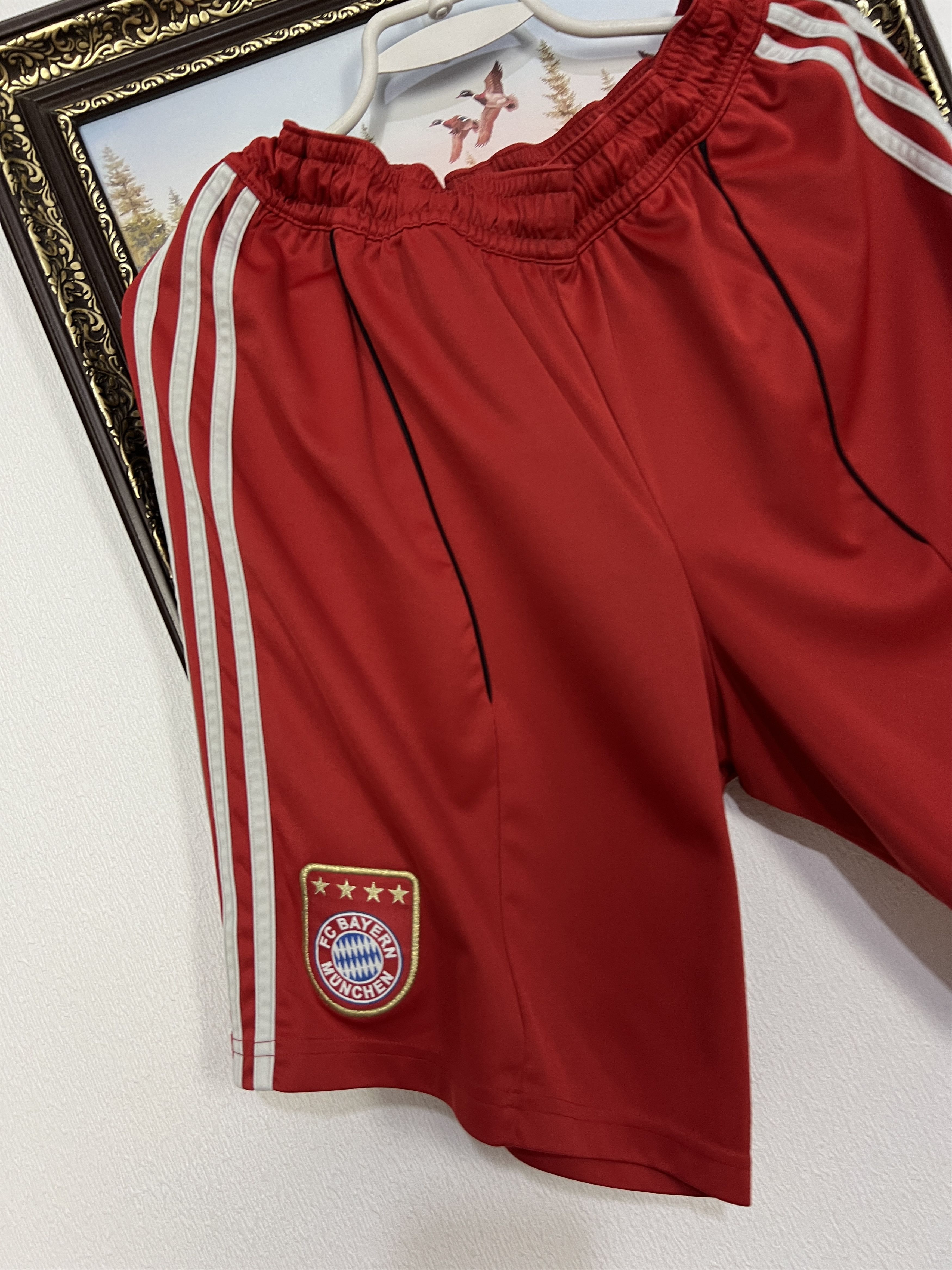 Adidas Vintage Adidas Bayern Munich Football Shorts Soccer Athletic Size US 34 / EU 50 - 3 Thumbnail