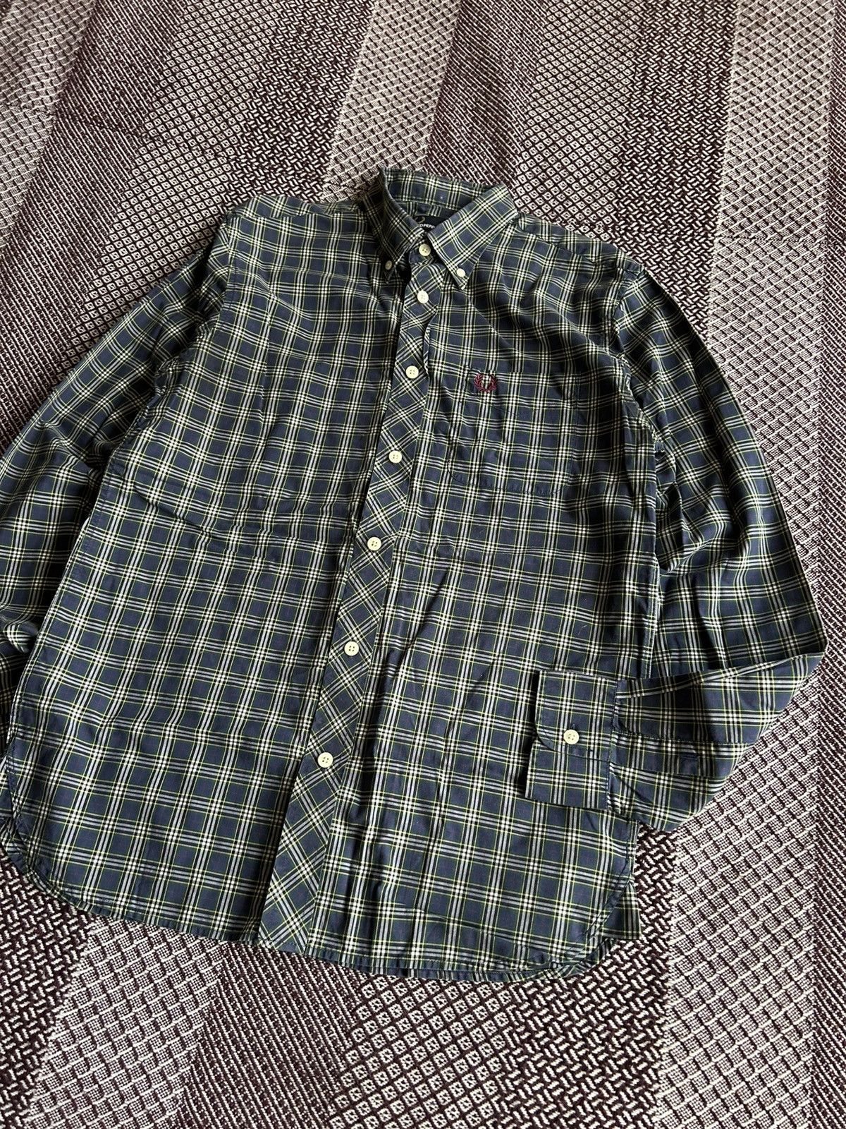 Fred Perry Fred Perry Casual Shirt Green Solid Style Size Small Size US S / EU 44-46 / 1 - 6 Thumbnail