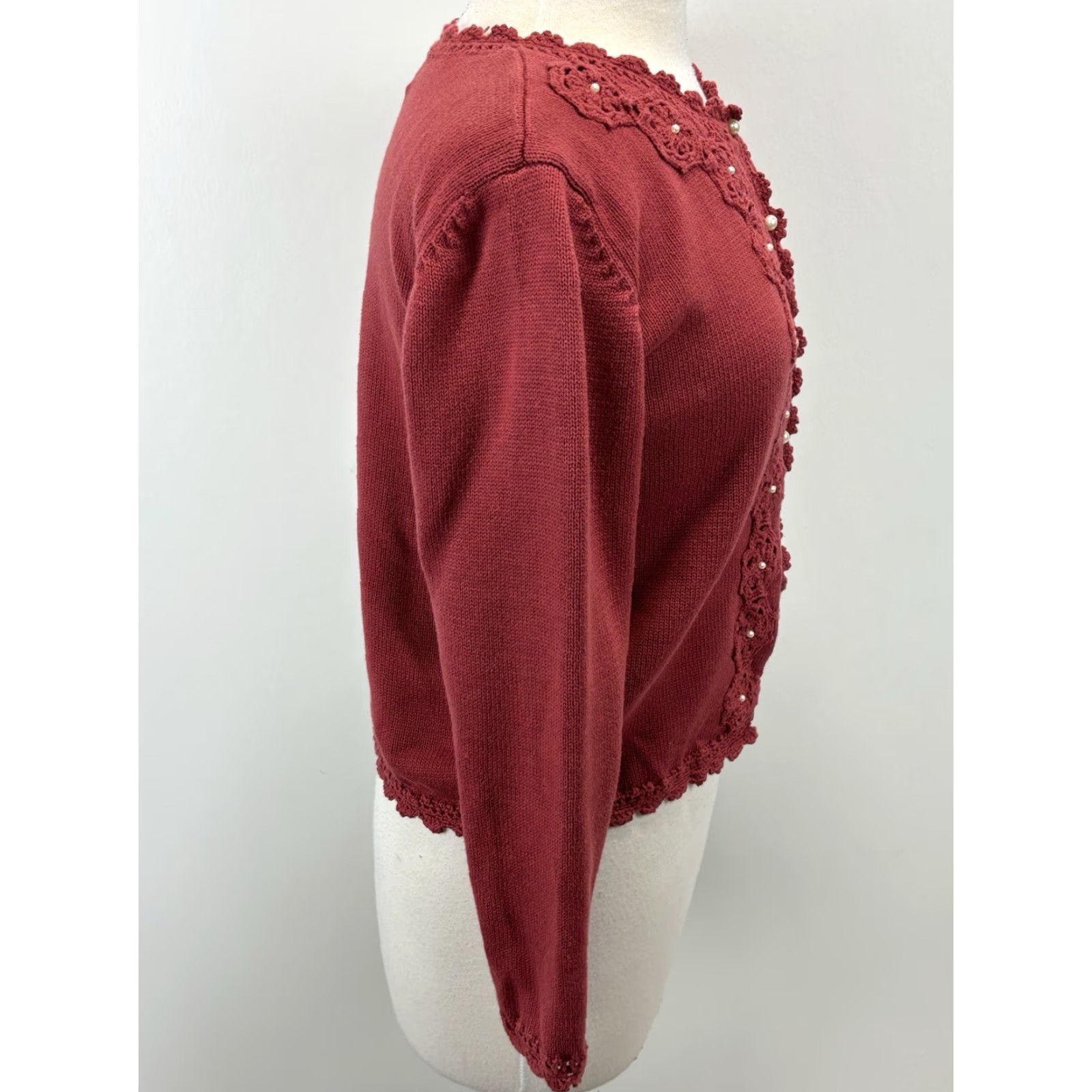 Vintage VINTAGE Petite Sophisticate Cardigan Sweater S Womens Pink Crochet Pearl Buttons Granny Size S / US 4 / IT 40 - 4 Thumbnail