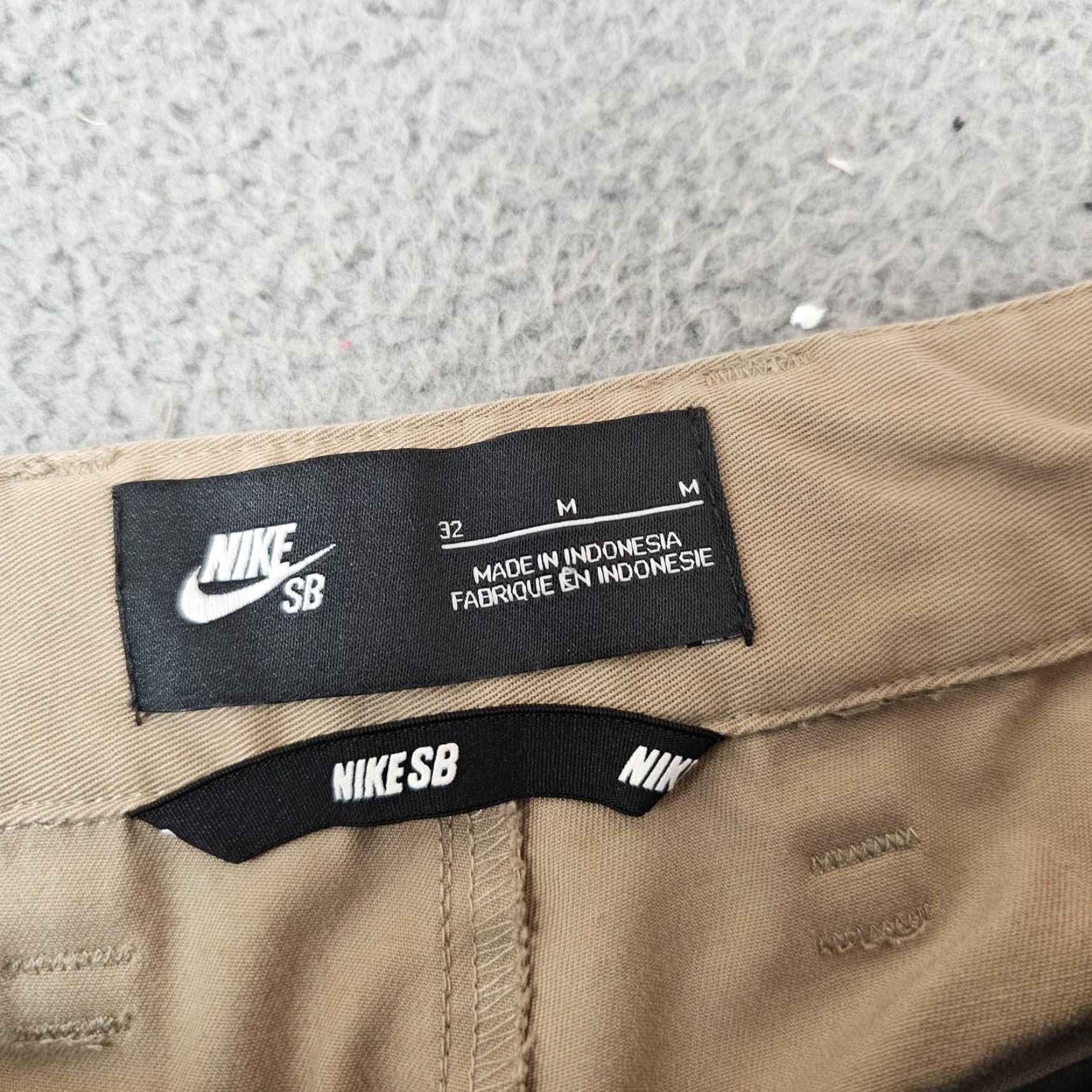 Nike Nike SB Chino Pants Mens 32 Beige Stretch Casual 937986-235 Pants Flat Front Zip Size US 32 / EU 48 - 5 Thumbnail