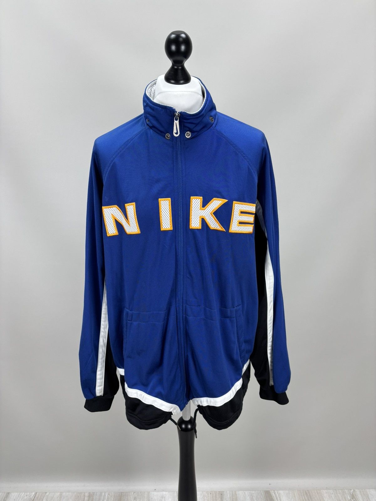 Mens vintage jacket Nike Size XL Color Blue
