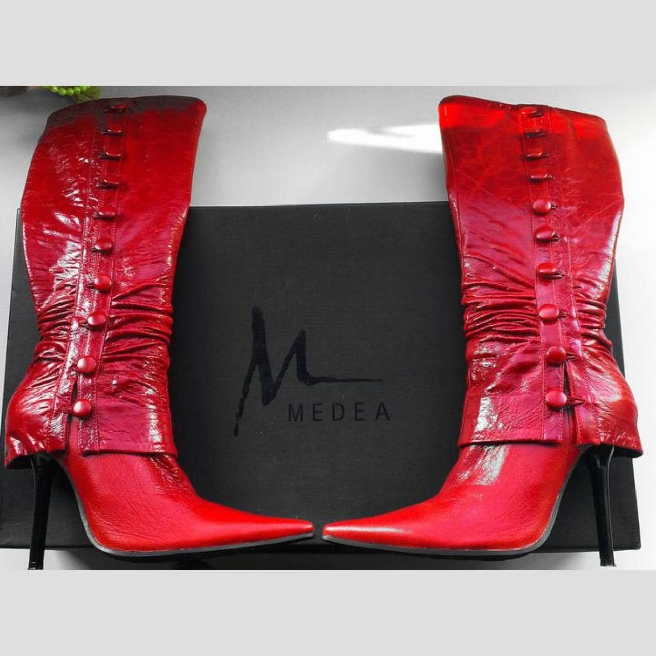 Designer Avant garde Pointed toe red knee high boots US sz 5 / Eur 35 Size US 5 / IT 35 - 2 Thumbnail