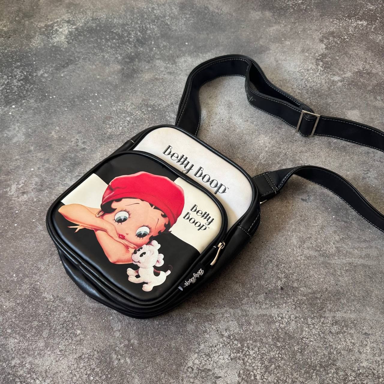 Hysteric Glamour × Japanese Brand Betty Boop Y2K Vintage Faux Leather Crossbody Bag Size ONE SIZE - 5 Thumbnail