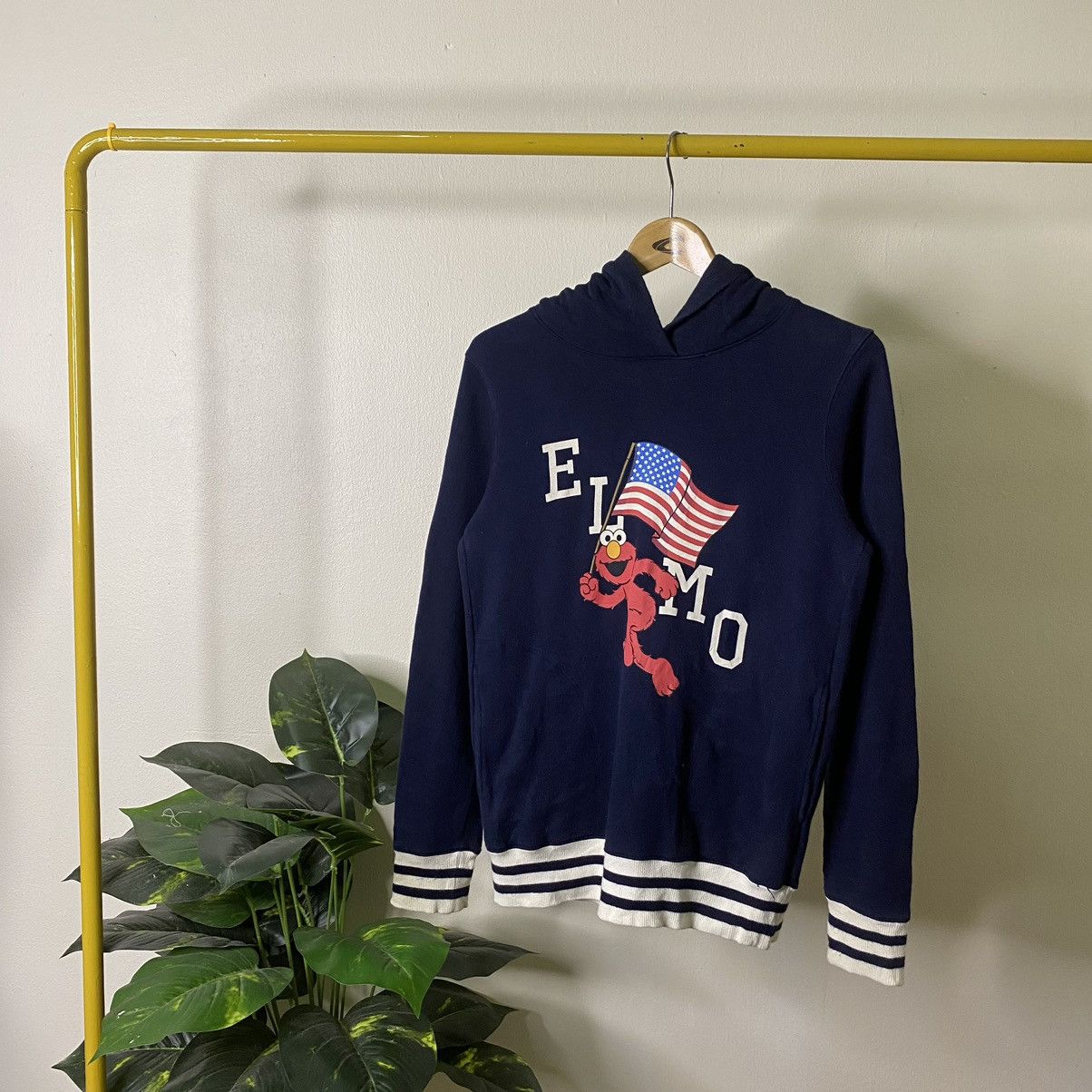 Cartoon Network × Uniqlo × Vintage Uniqlo x Sesame Street Elmo USA Flag Collaboration Hoodie Size US M / EU 48-50 / 2 - 1 Thumbnail