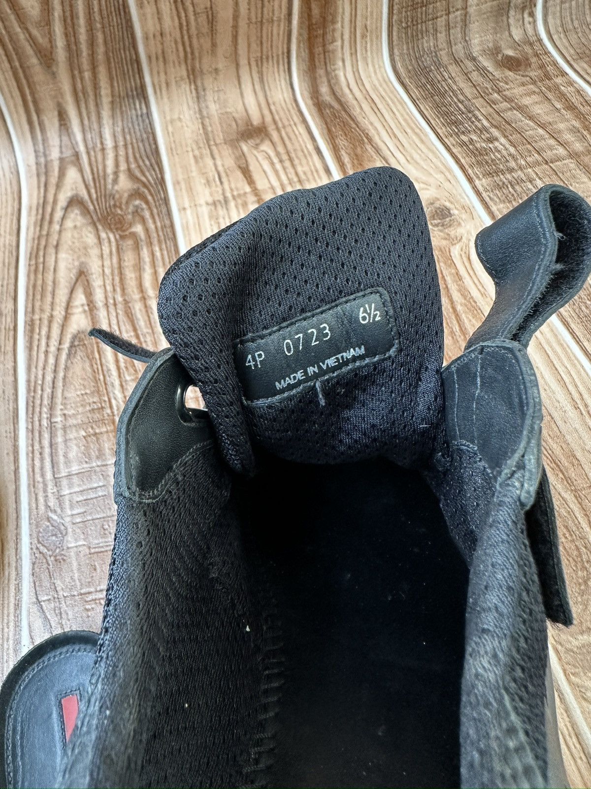 Prada Prada Americas Cup Velcro Straps Red Tab Leather Sneaks Size US 7.5 / EU 40-41 - 17 Thumbnail
