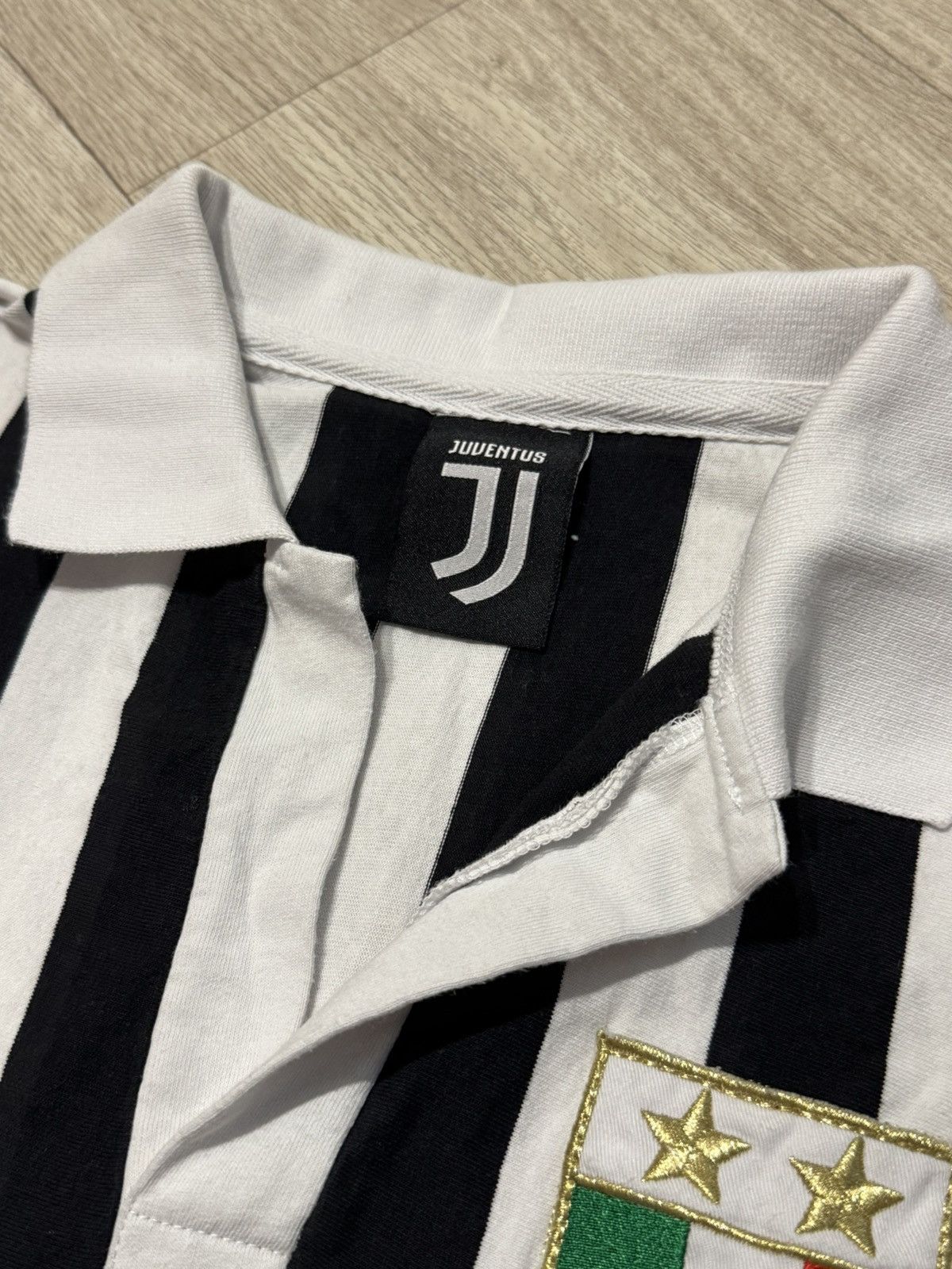 Vintage 🔷Retro Juventus 1984/85 Soccer jersey🔷 Size US M / EU 48-50 / 2 - 4 Thumbnail