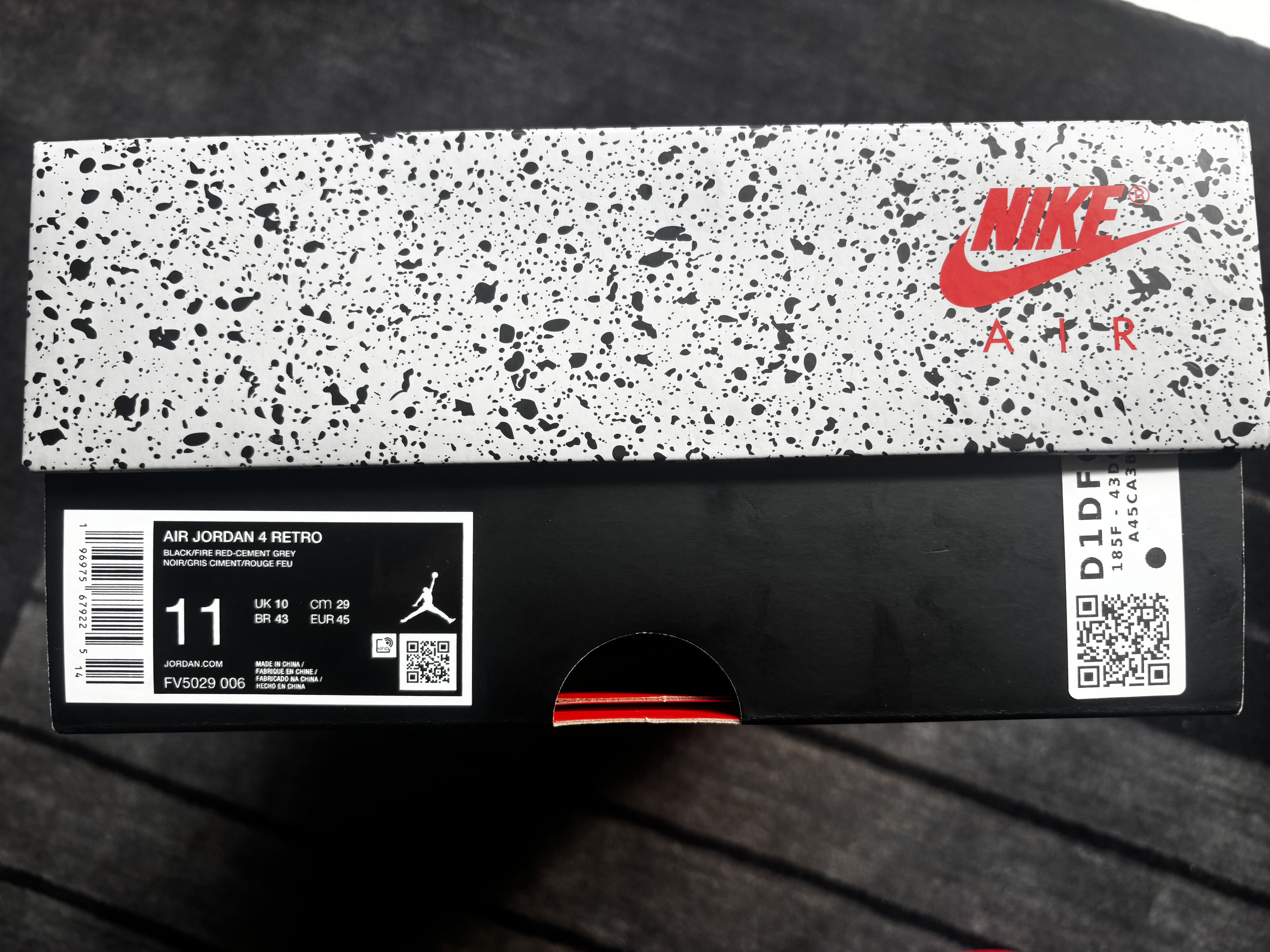 Jordan Brand Nike Air Jordan 4 Retro Bred 2024 US11/EU45 Size US 11 / EU 44 - 5 Thumbnail