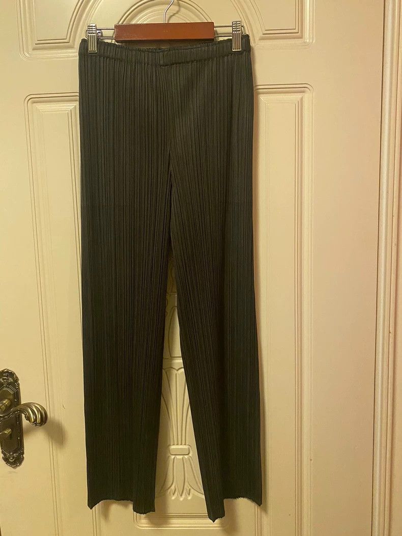 Issey Miyake Issey Miyake size:2 Charcoal grey pleated straight-leg pan Size 31" - 1 Thumbnail