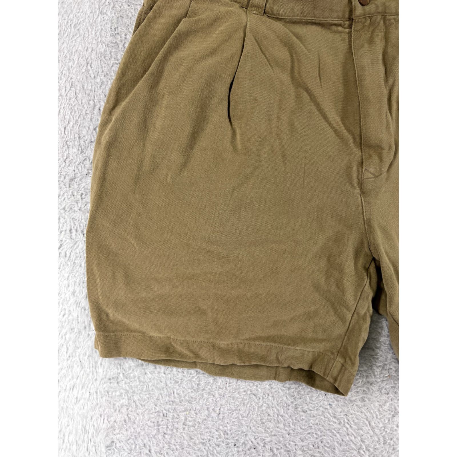 Tommy Bahama Tommy Bahama Shorts Mens 35 Brown Beige Pleated Silk Bermuda Casual Beach Resort Aloha Mens 35 Beige Silk Pleated Shorts Size US 35 - 6 Thumbnail