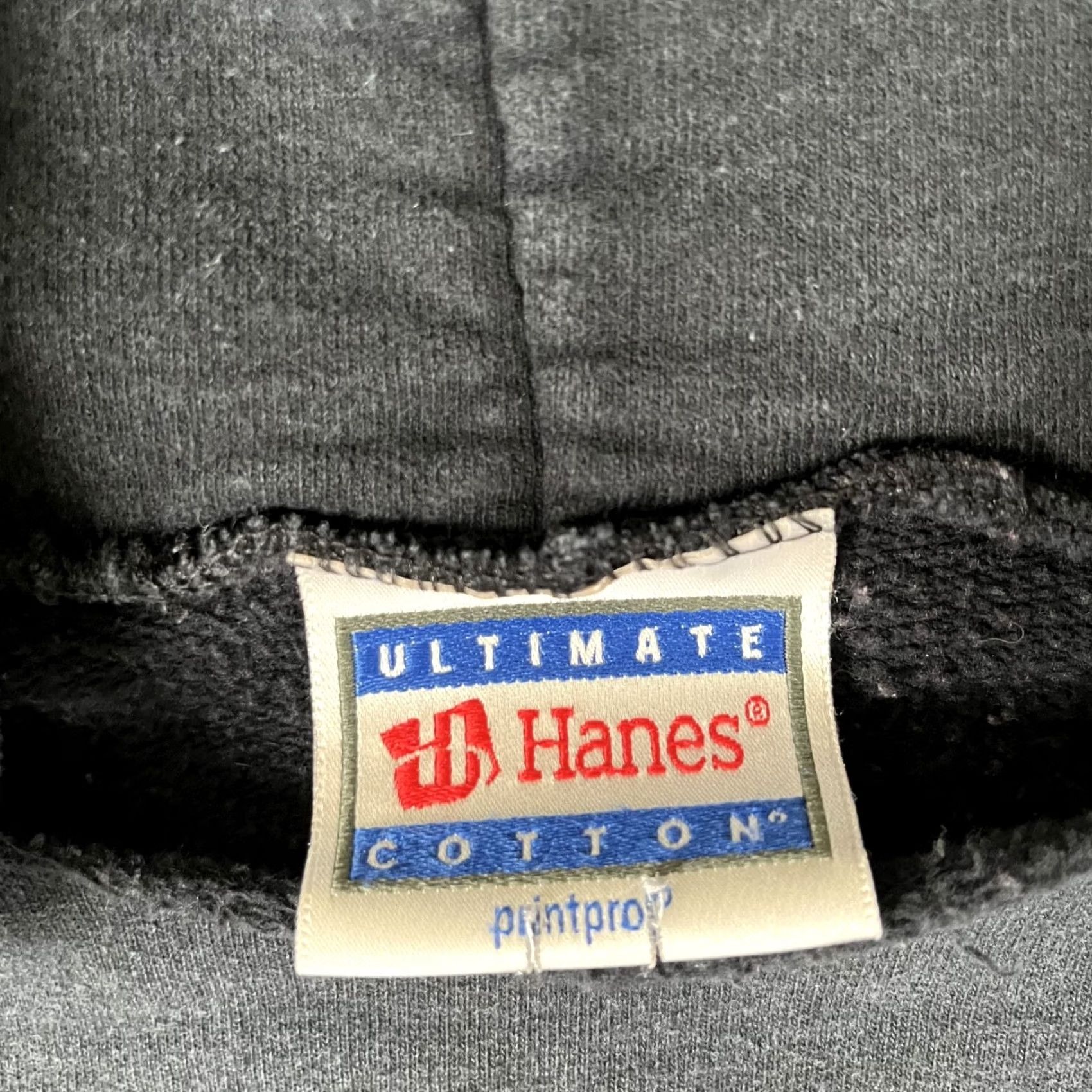 Hanes VINTAGE Hanes Hoodie Mens Large Black Pullover Sweatshirt Padding? No, not relevant. Size US L / EU 52-54 / 3 - 7 Thumbnail