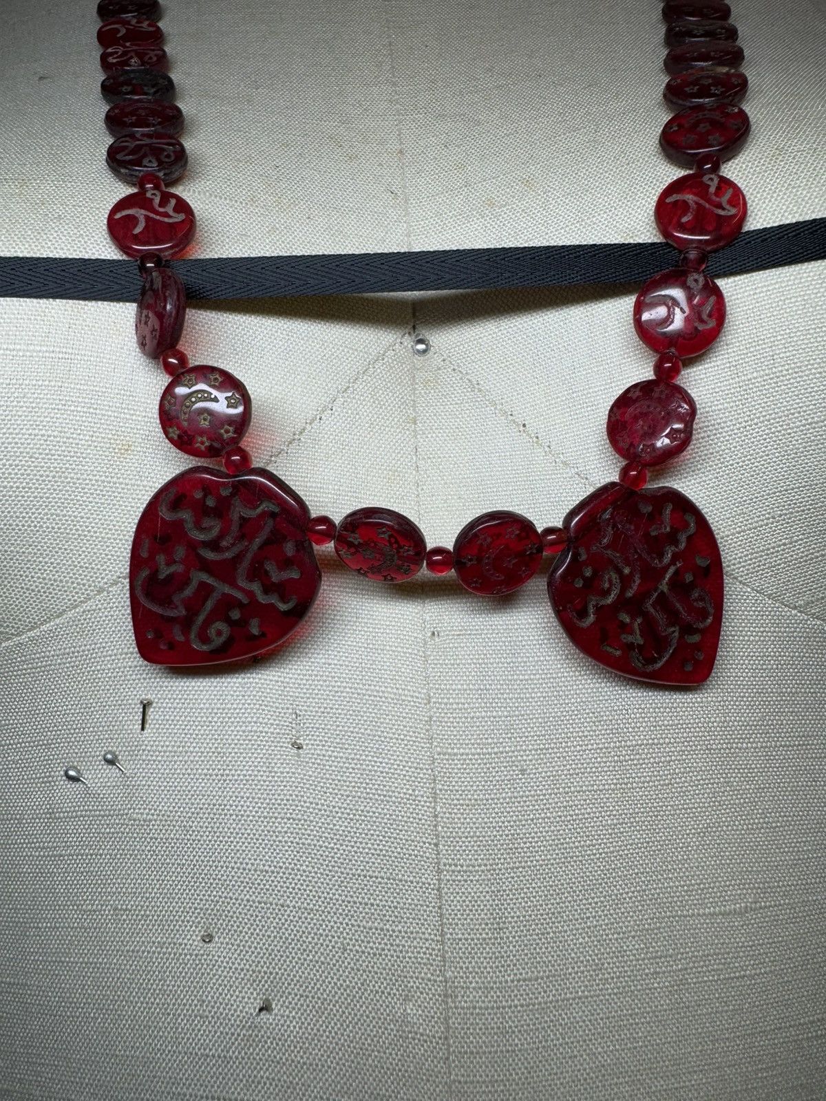 Vintage Vintage red glass Hajj beads Arabic Muslim double sided RARE Size ONE SIZE - 6 Thumbnail