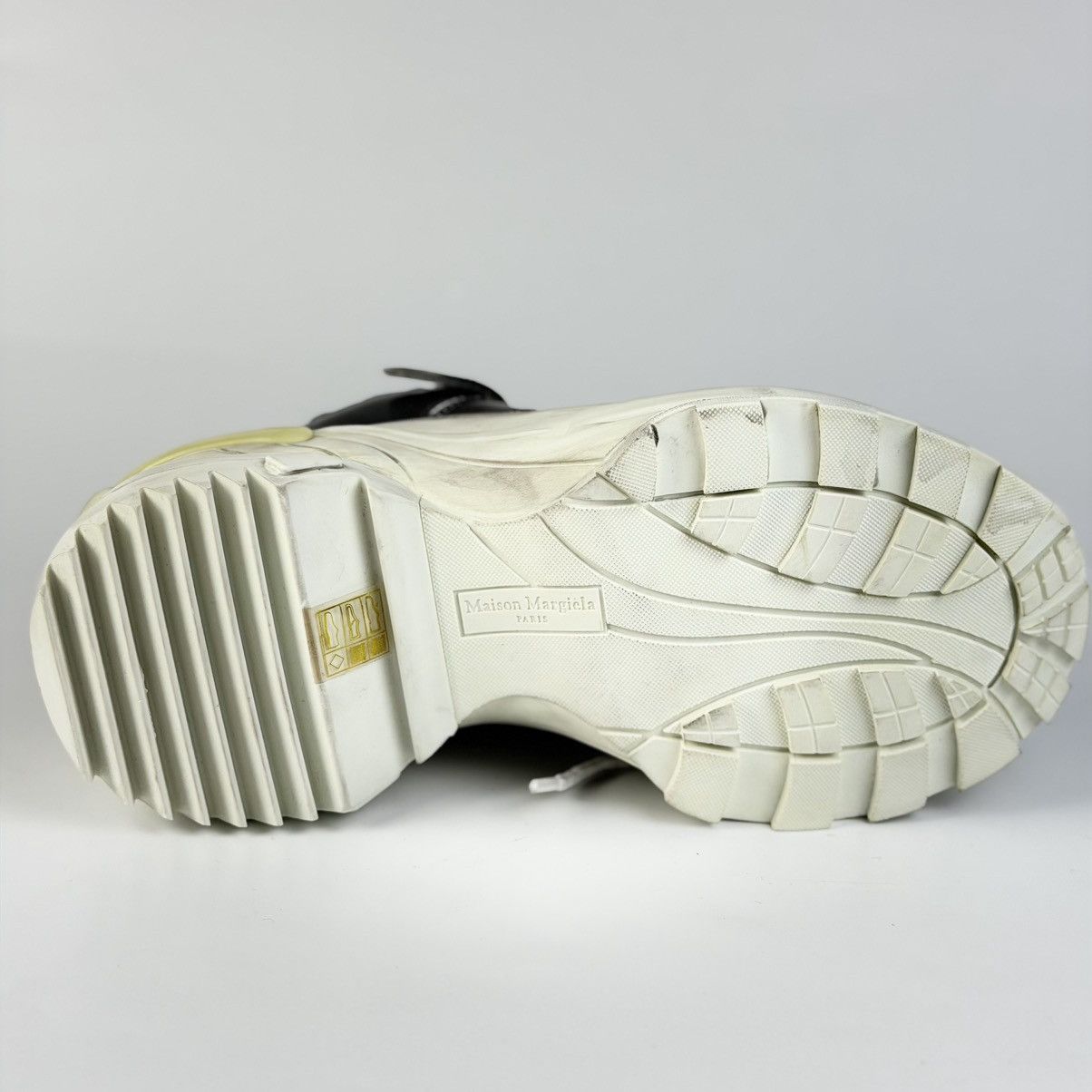 Maison Margiela Maison Margiela Retro Sneakers BRAND NEW Size US 6.5 / IT 36.5 - 14 Thumbnail