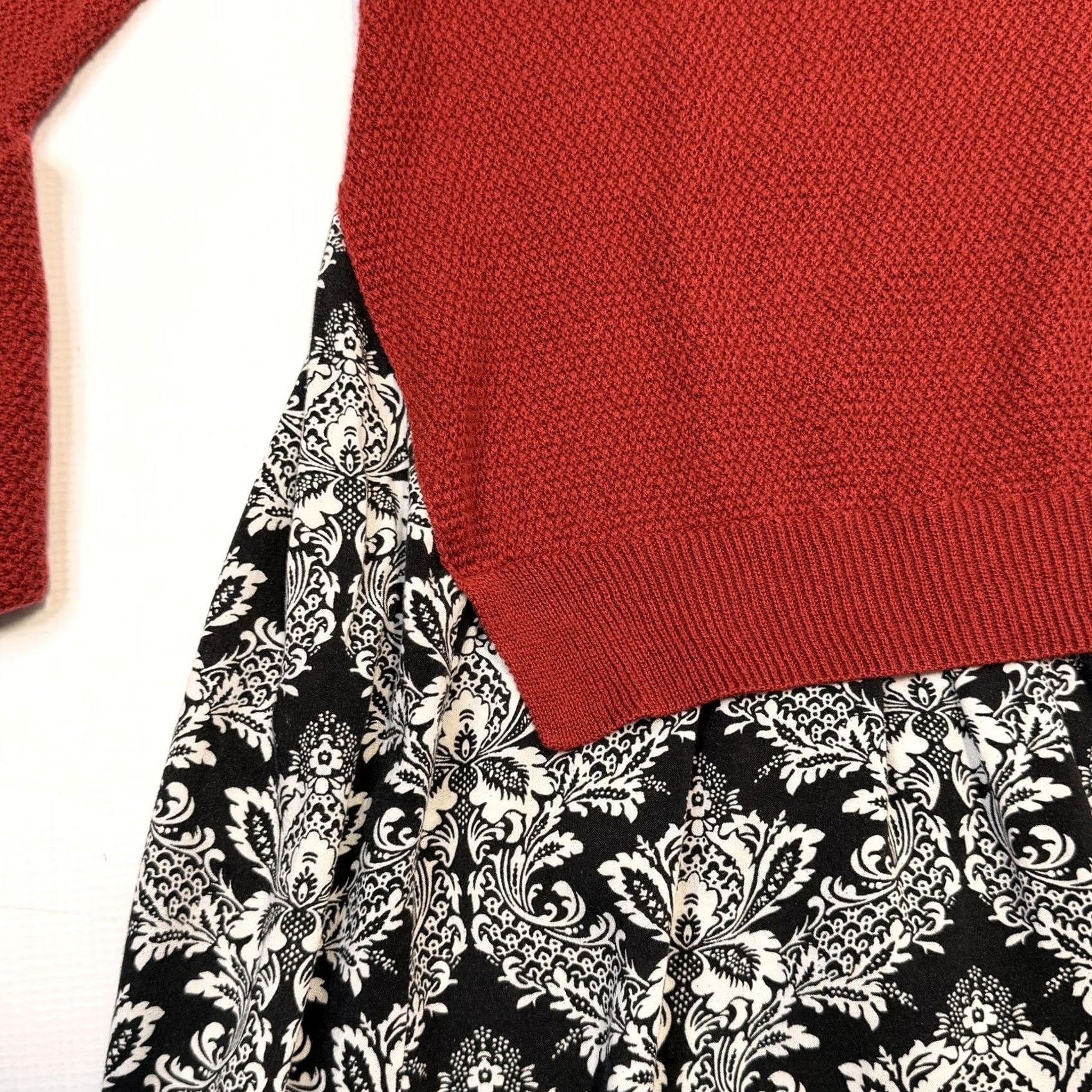 Vintage THML Sweater Dress Womens Large Red Black Floral Knit Long Sleeve Mixed Media Size L / US 10 / IT 46 - 5 Thumbnail