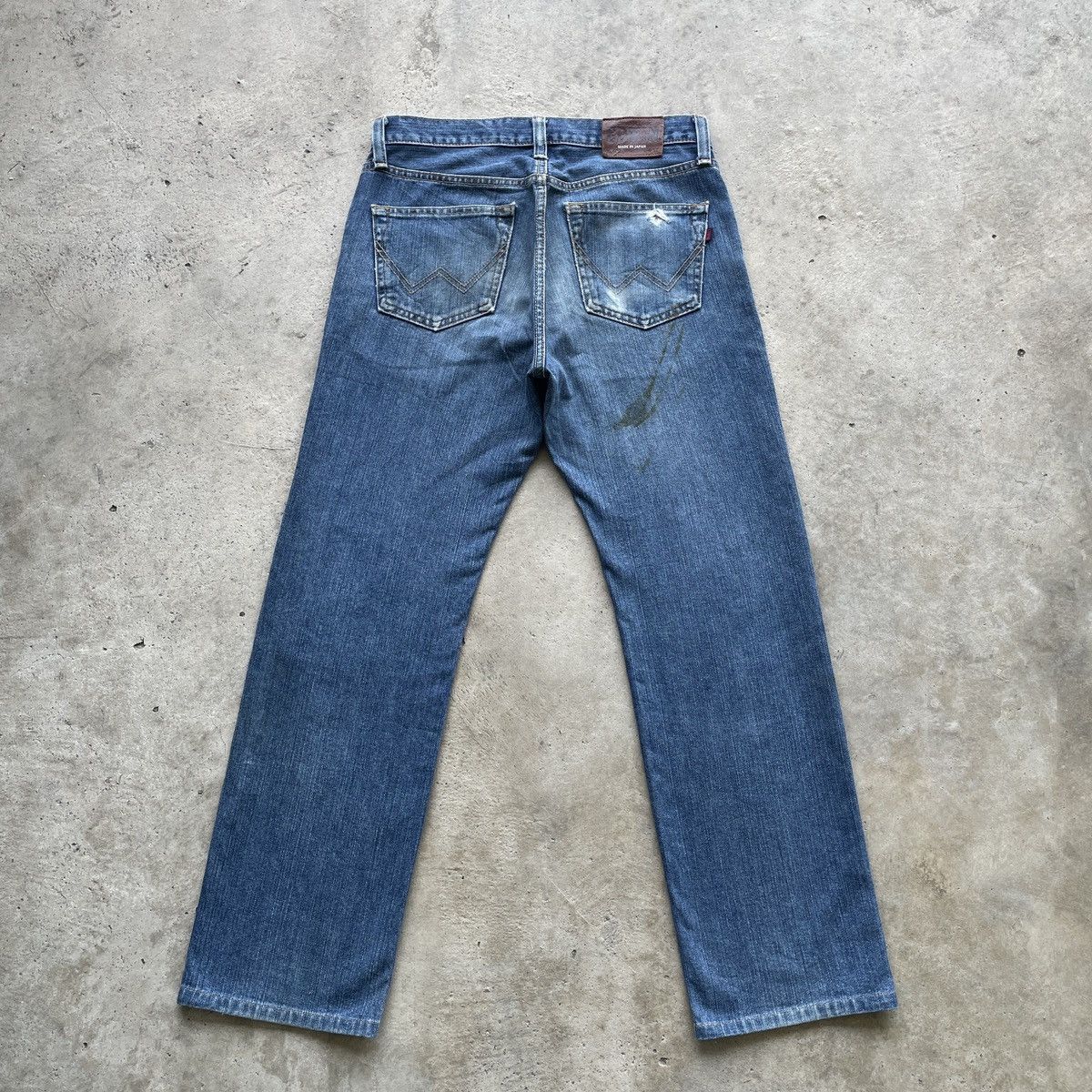 Japanese Brand Vintage Edwin 402 Made In Japan Faded Jeans Pants Denim Size US 31 - 14 Thumbnail