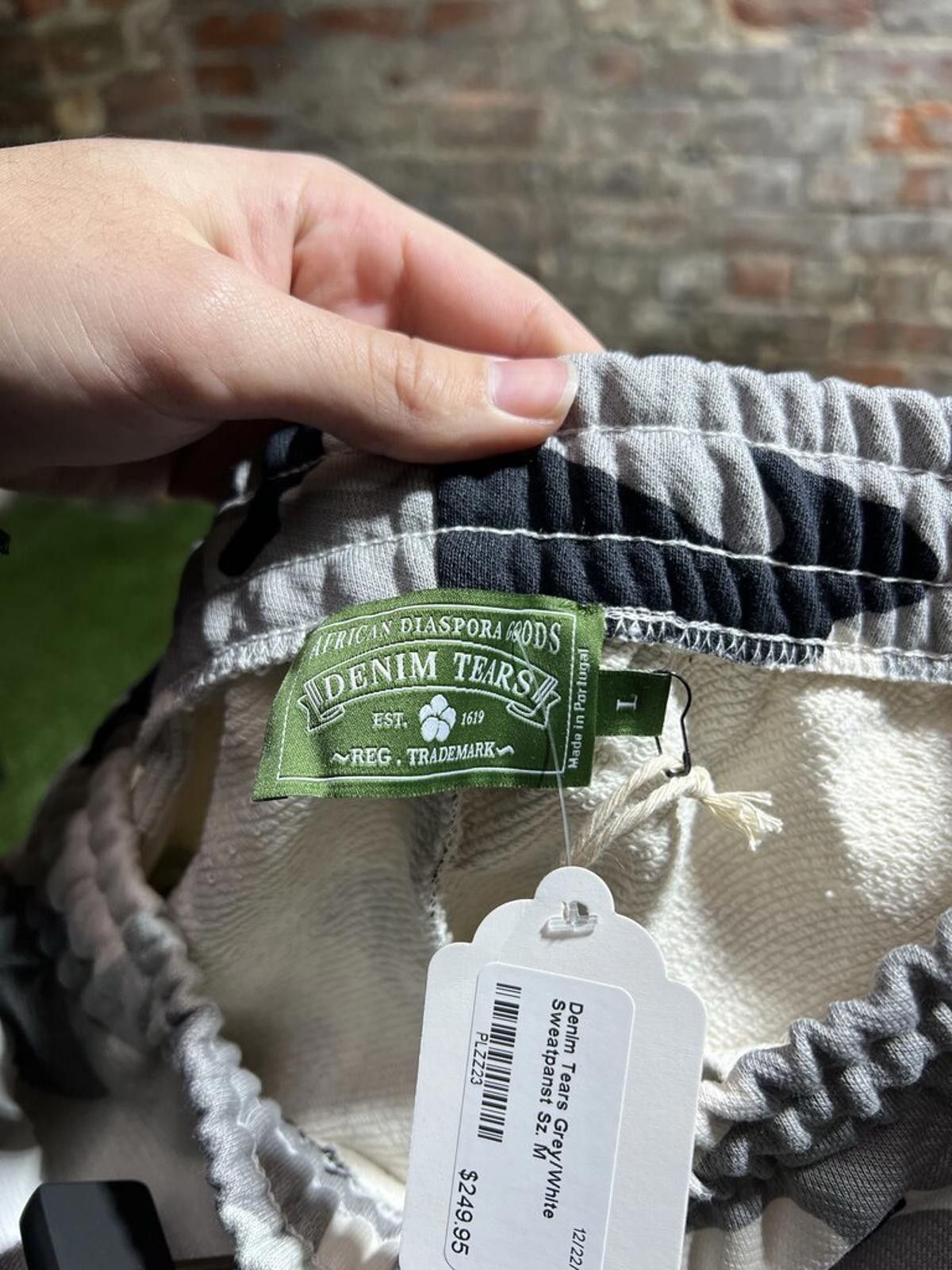 DENIM TEARS Denim Tears Grey/White Sweatpanst Sz. L Size ONE SIZE - 3 Thumbnail