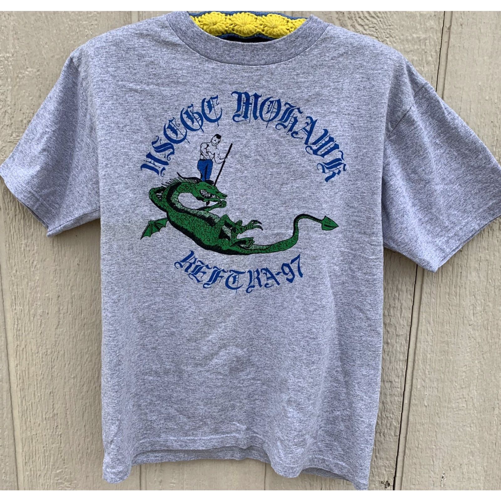 Vintage VINTAGE USCGC Mohawk REFTRA 97 T Shirt Made In USA Size M Medium Gray Graphic Print Men Shirt 90s US Coast Guard Cutter Mohawk Mens TSF Sportswear Size US M / EU 48-50 / 2 - 4 Thumbnail