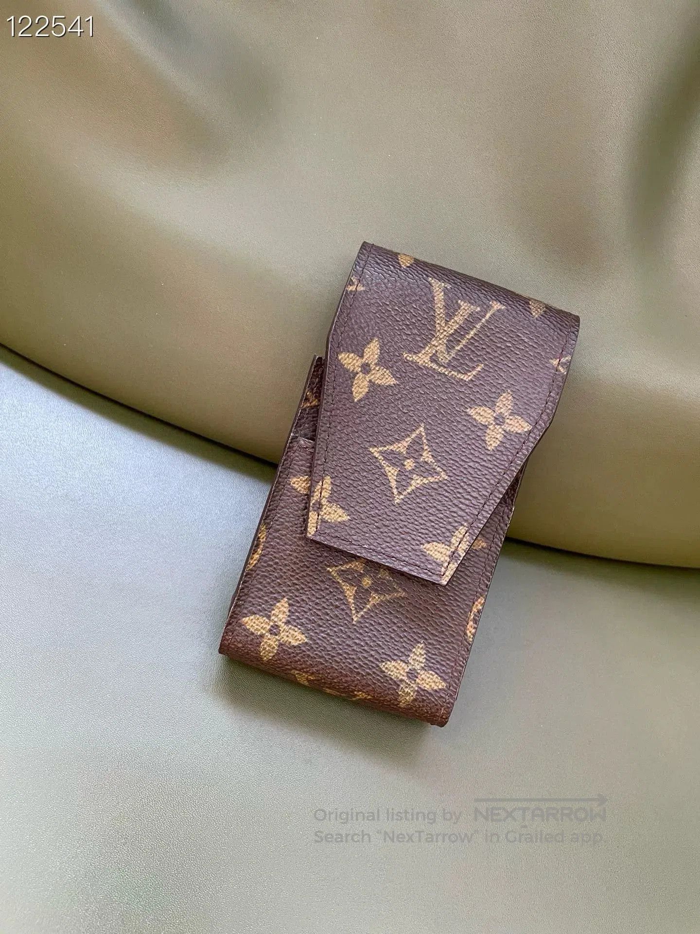 Louis Vuitton LV Cigarette Bag 070210 H23. Size ONE SIZE - 1 Thumbnail