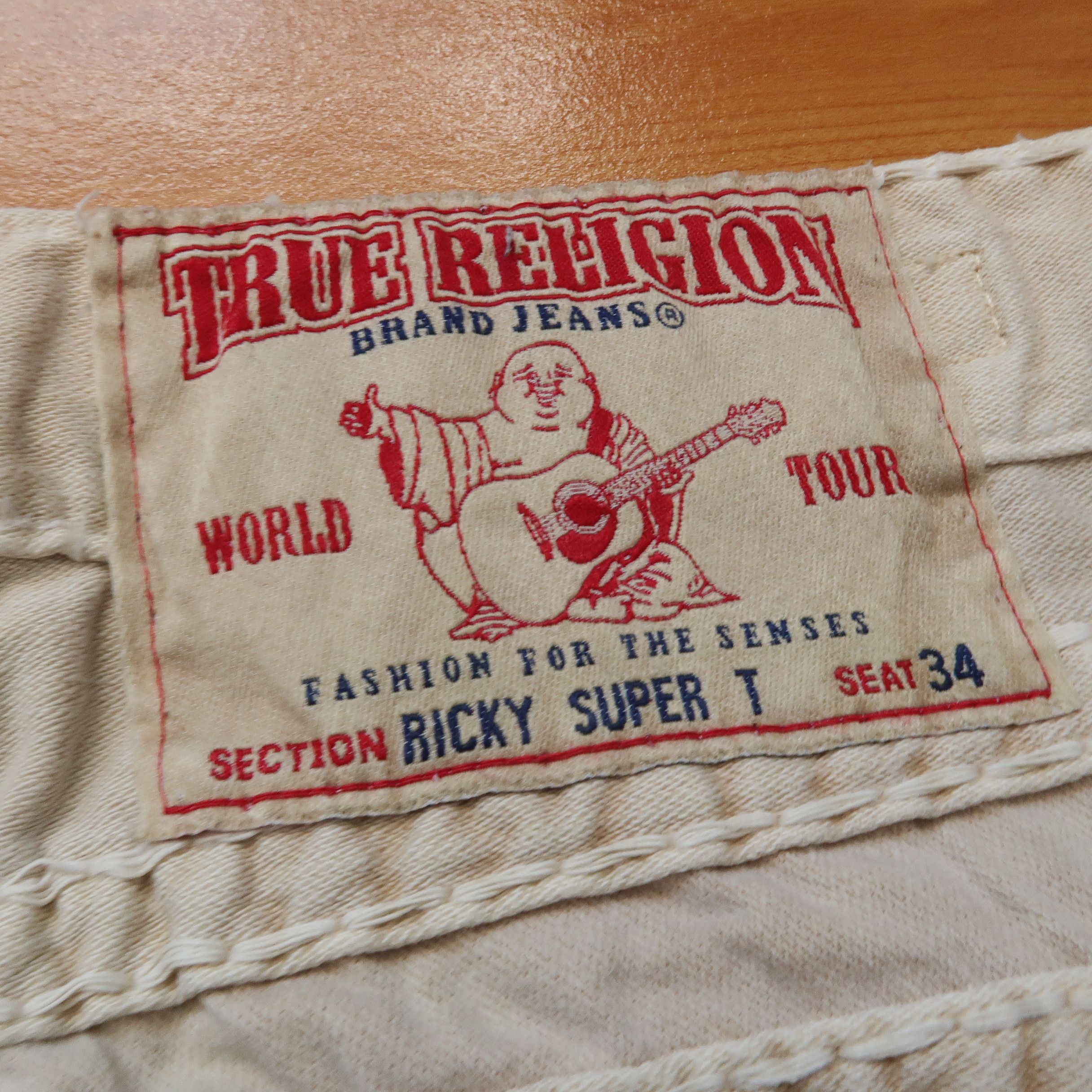 True Religion Vintage True Religion Ricky Super T Broken White Sz 42 Size US 42 / EU 58 - 16 Thumbnail