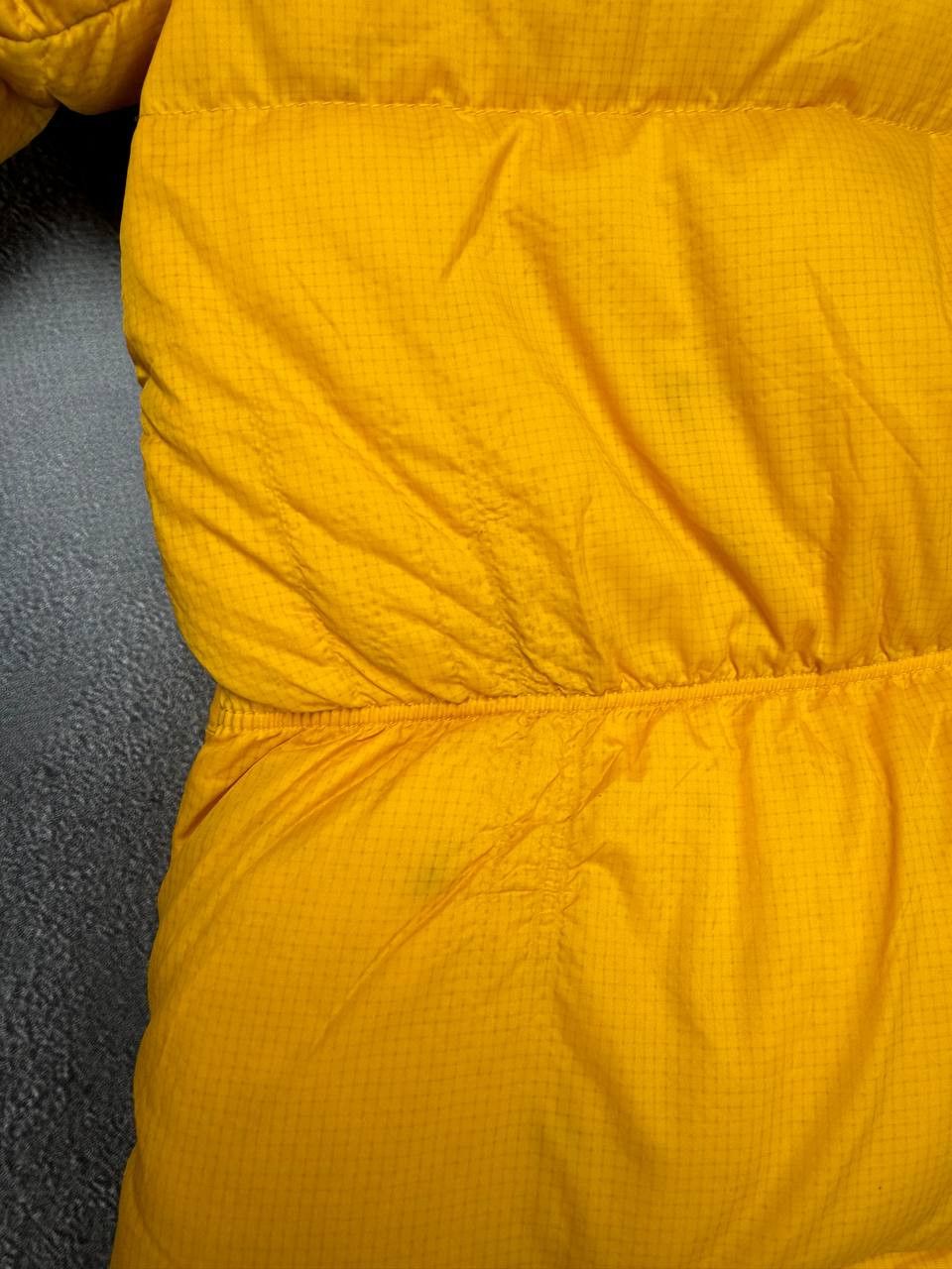 The North Face The North Face Down Jacket Yellow Black Puffer Size S / US 4 / IT 40 - 8 Thumbnail