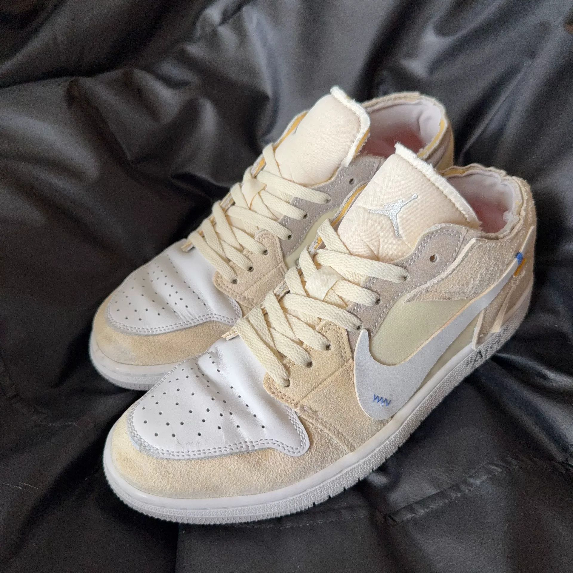 Nike Nike White Lowtop Sneakers 43 Men Size US 10 / EU 43 - 1 Thumbnail