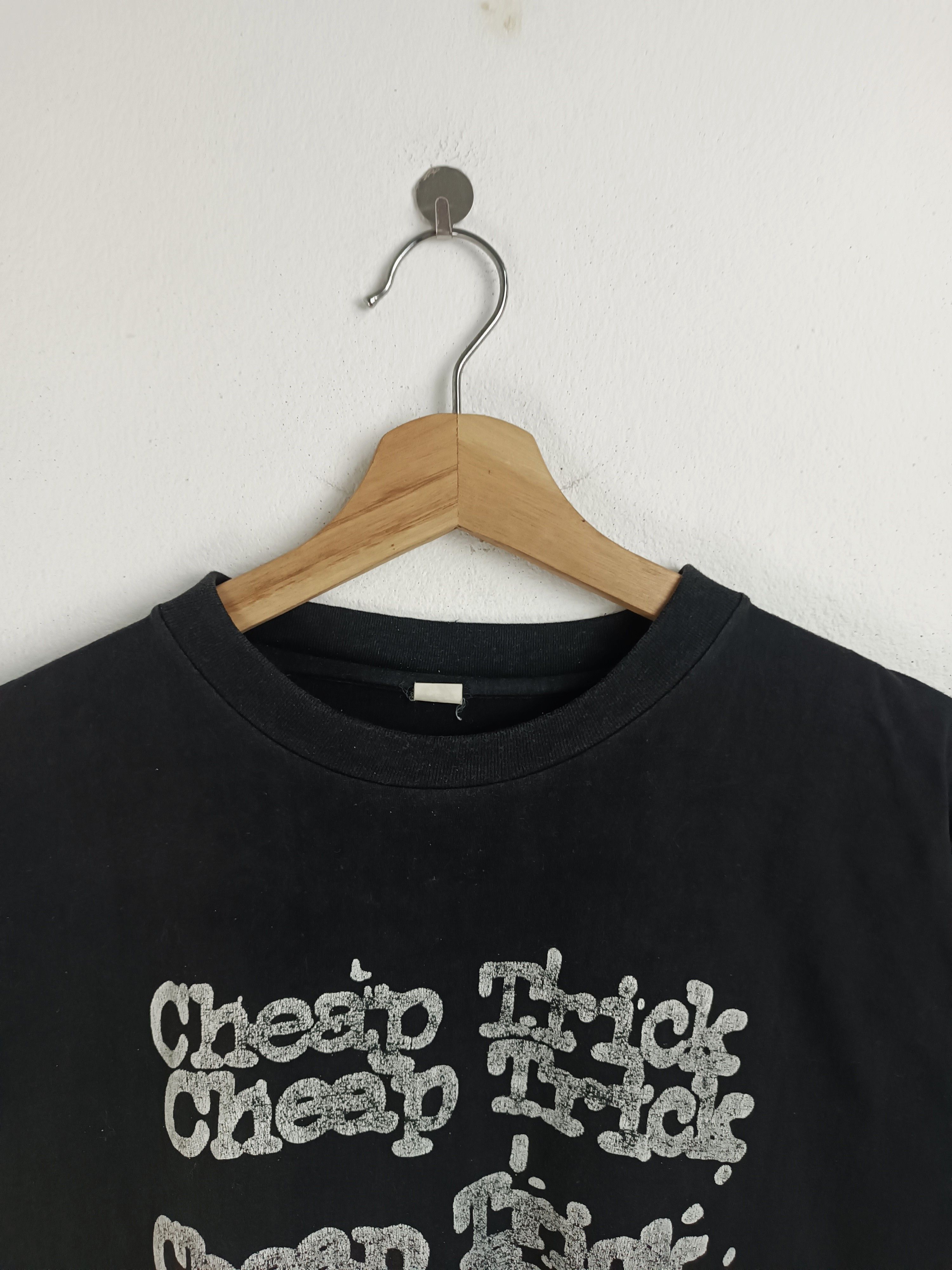 Band Tees VINTAGE 90'S CHEAP TRICK TOKYO JAPAN TOUR def poison acdc Size US M / EU 48-50 / 2 - 17 Thumbnail
