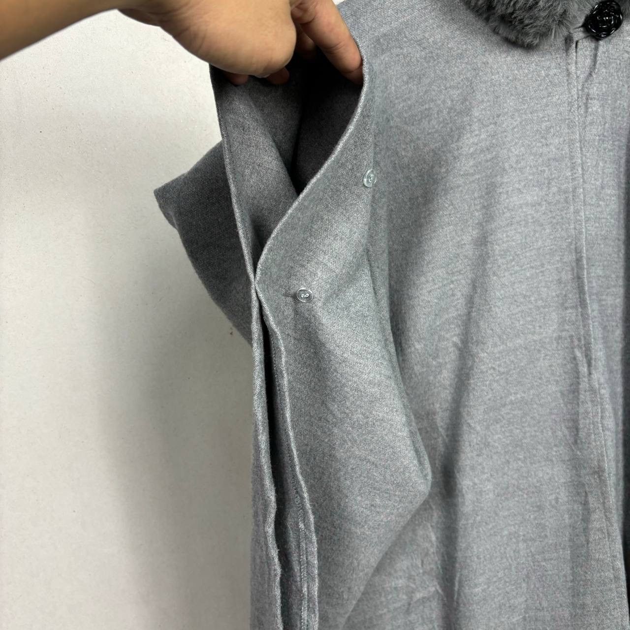 Cloak Avant Garde Japanese Brand Poncho Cape Cloak Autumn Winter Size US L / EU 52-54 / 3 - 5 Thumbnail