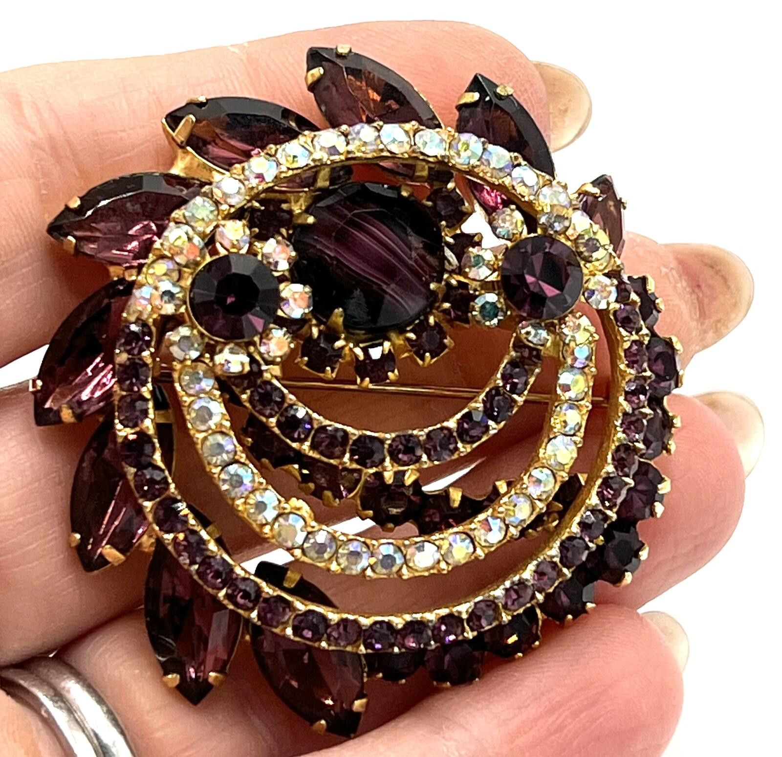 Alexander Julian Juliana Purple Aurora Borealis Rhinestone Wreath Brooch Size ONE SIZE - 3 Thumbnail