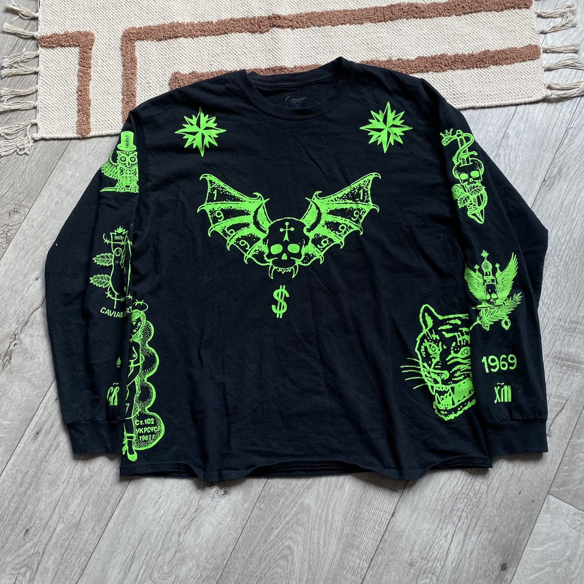 SSUR CAVIAR CARTEL BY SSUR USA JAIL TATTOO PRINT LONG SLEEVE Size US XL / EU 56 / 4 - 1 Thumbnail
