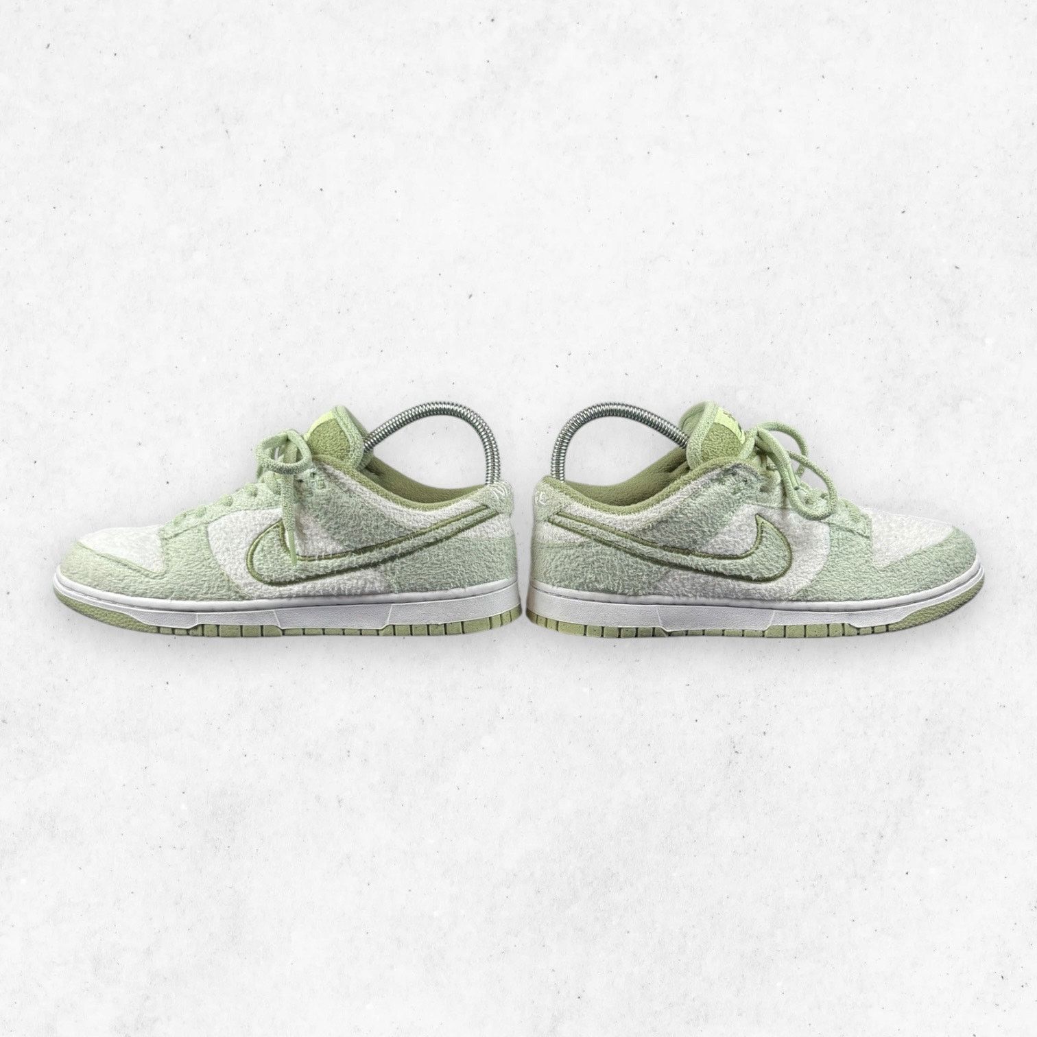Nike Nike Dunk Low SE Fleece Honeydew Womens Sz 9 Size US 9 / IT 39 - 6 Thumbnail