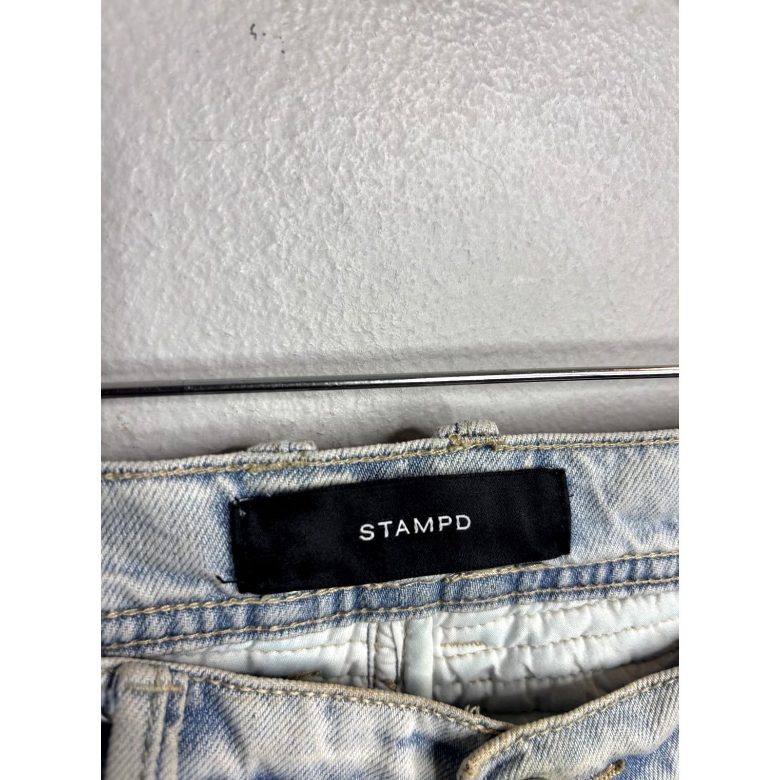 Stampd STAMPD Jeans Mens 34x34 Light Wash Moto Biker Distressed Ripped Denim Quilted Size US 34 / EU 50 - 3 Thumbnail
