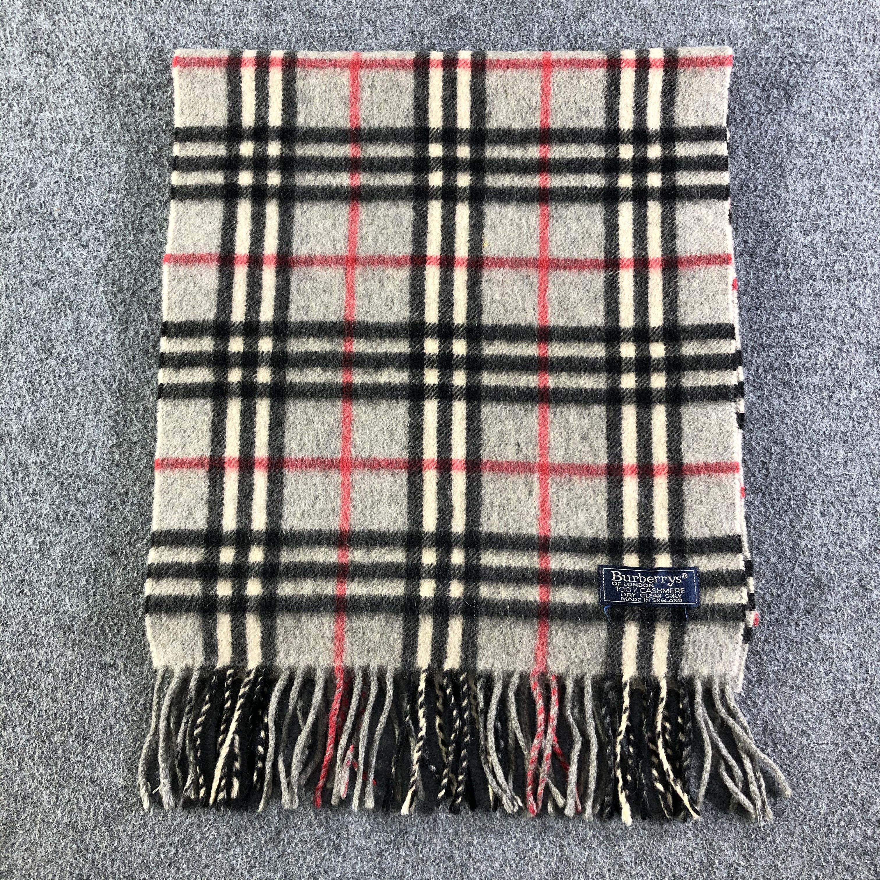 Burberry Burberrys Scarf / Muffler / Neckwear Size ONE SIZE - 3 Thumbnail
