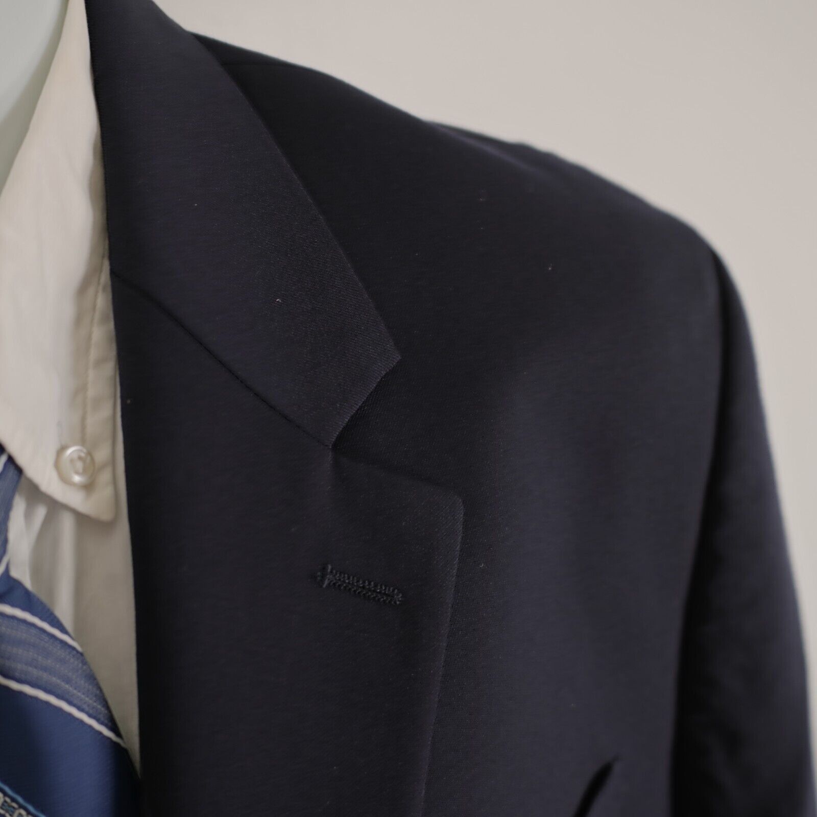 Michael Kors Michal Kors Blue Wool 2 Silver Button Blazer 42R Tagged 42S Size 42R - 2 Thumbnail