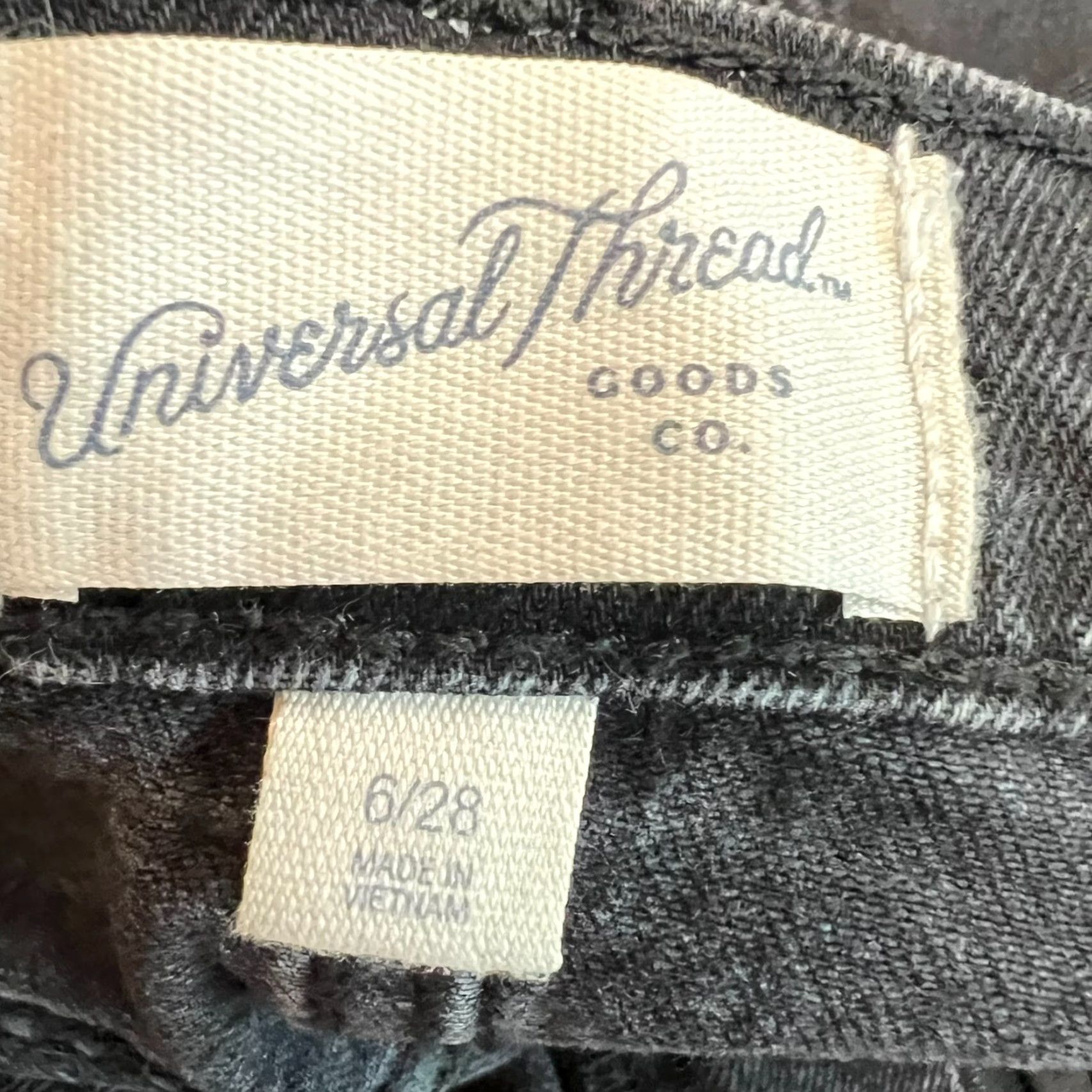 Vintage Universal Threads Black Denim Jeans Mini Skirt Womens Size 6 28X16 Size 28" / US 6 / IT 42 - 4 Thumbnail