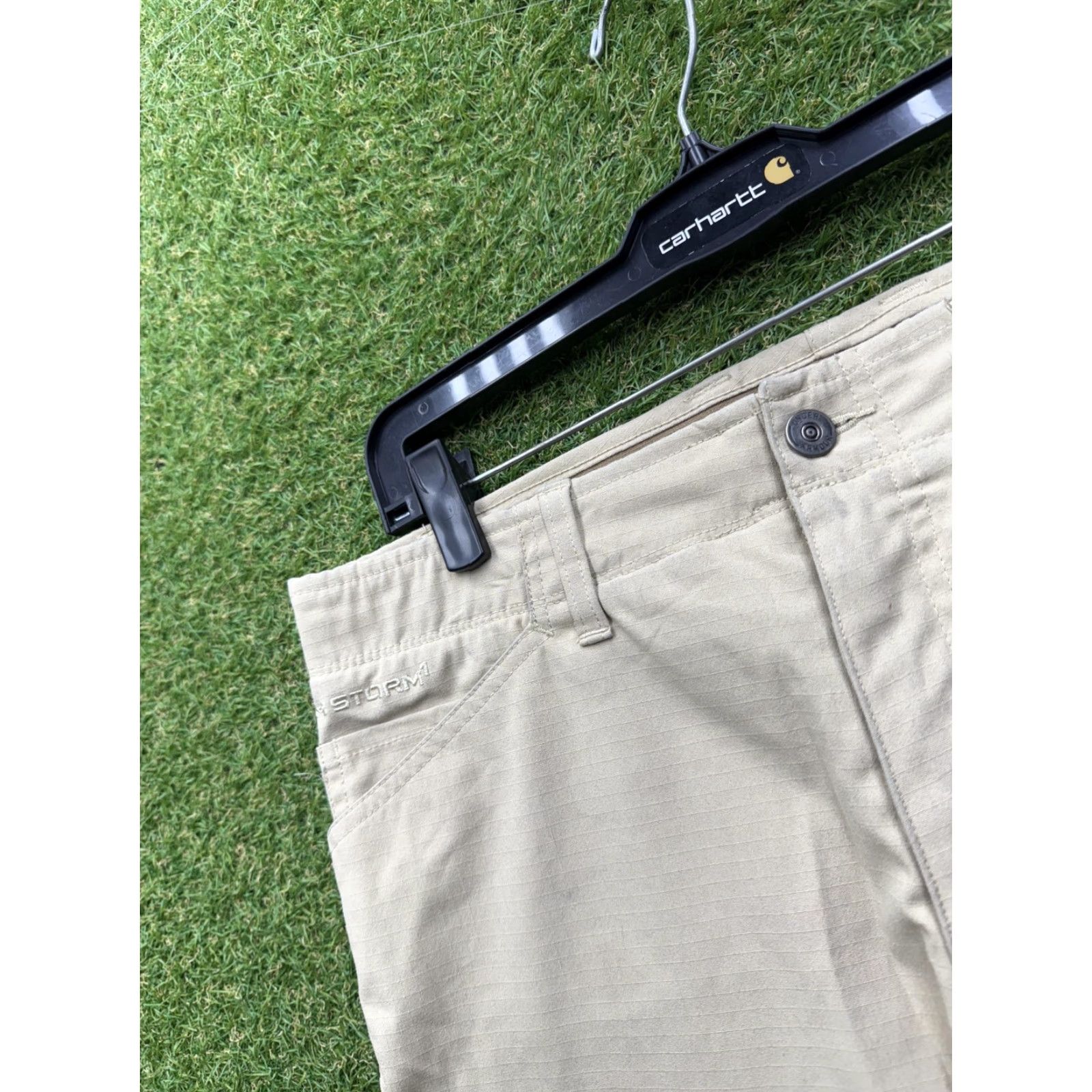 Under Armour Under Armour Pants Mens 35x32 Khakis Beige Water Resistant UA Storm Golf Nylon Polyester Pockets Zip Pocket Inseam 32 Rem Regular Mens Size US 32 / EU 48 - 5 Thumbnail