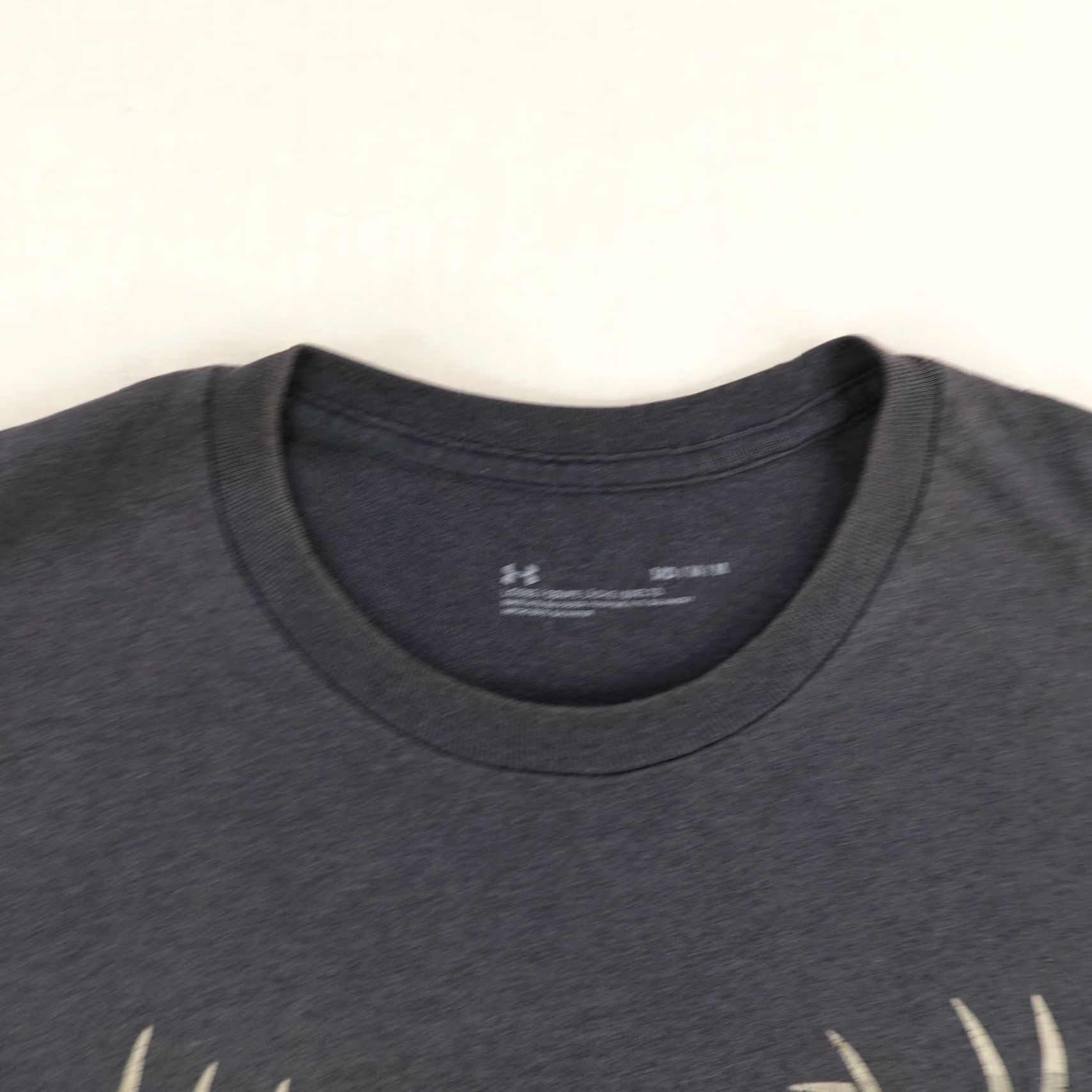 Under Armour Under Armour Shirt Men Medium Black Camo Antler Logo Hunting Performance Loose Size US M / EU 48-50 / 2 - 2 Thumbnail
