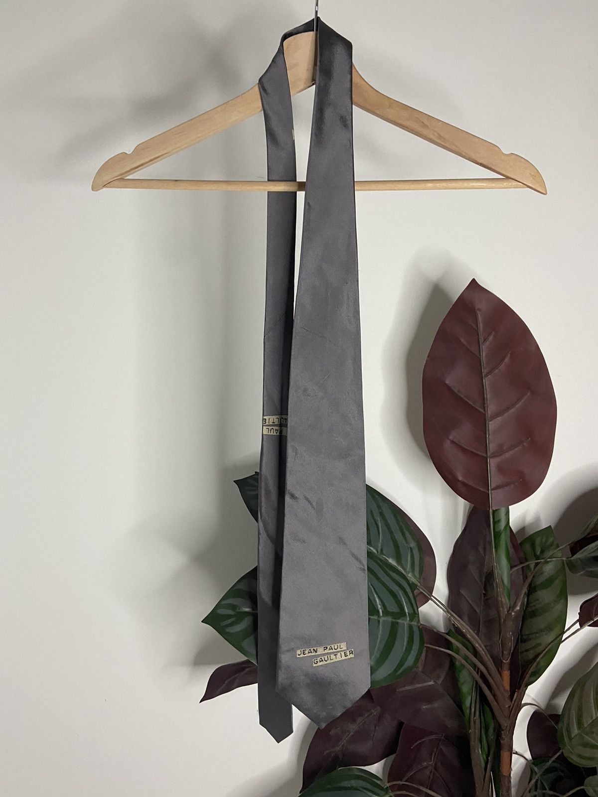 Designer × Jean Paul Gaultier JEAN PAUL GAULTIER X TIE SMART😊❤️ Size ONE SIZE - 1 Thumbnail