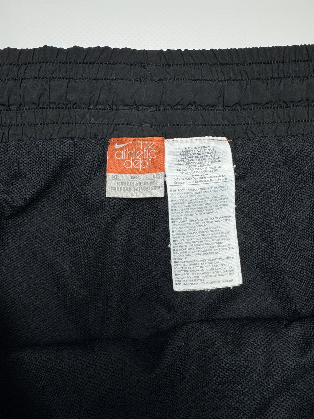 Nike Nike "The Athletic Dept" Nylon Track Pants Size US 35 - 7 Thumbnail