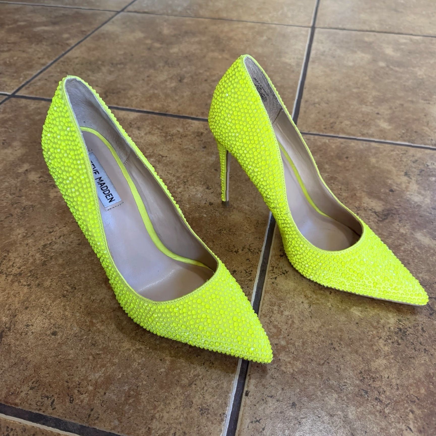 Steve Madden Steve Madden Daisie Pumps Women's 9.5M Yellow Cintron Rhinestone Stiletto Pump Size US 10 / IT 40 - 2 Thumbnail