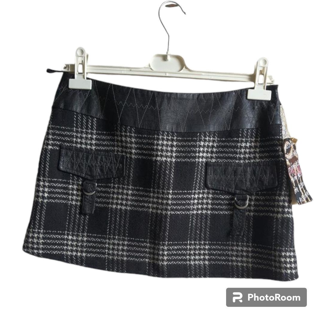 Japanese Brand Plaid warm short skirt sz S or M Size 27" / US 4 / IT 40 - 1 Thumbnail