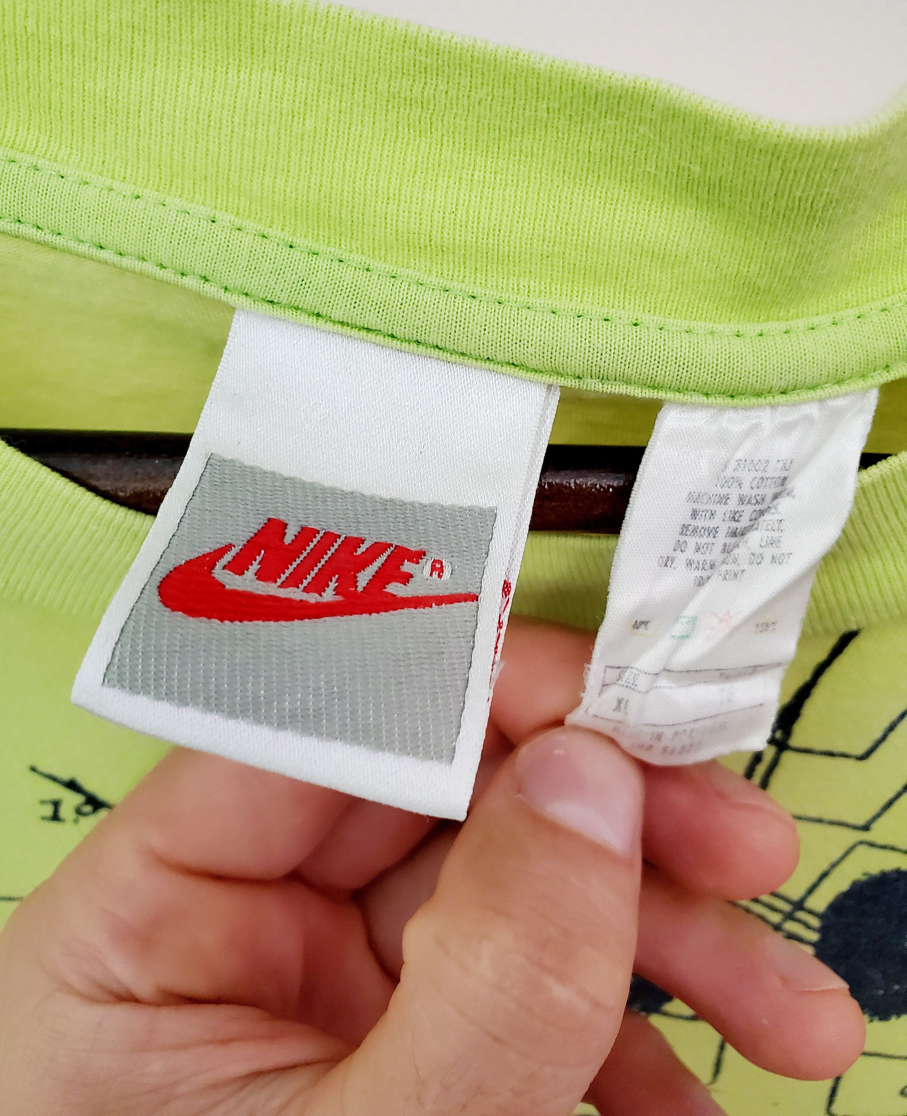 Nike × Vintage Vintage Nike rare tee big Foot logo ideal condition Xl Size US XL / EU 56 / 4 - 4 Thumbnail