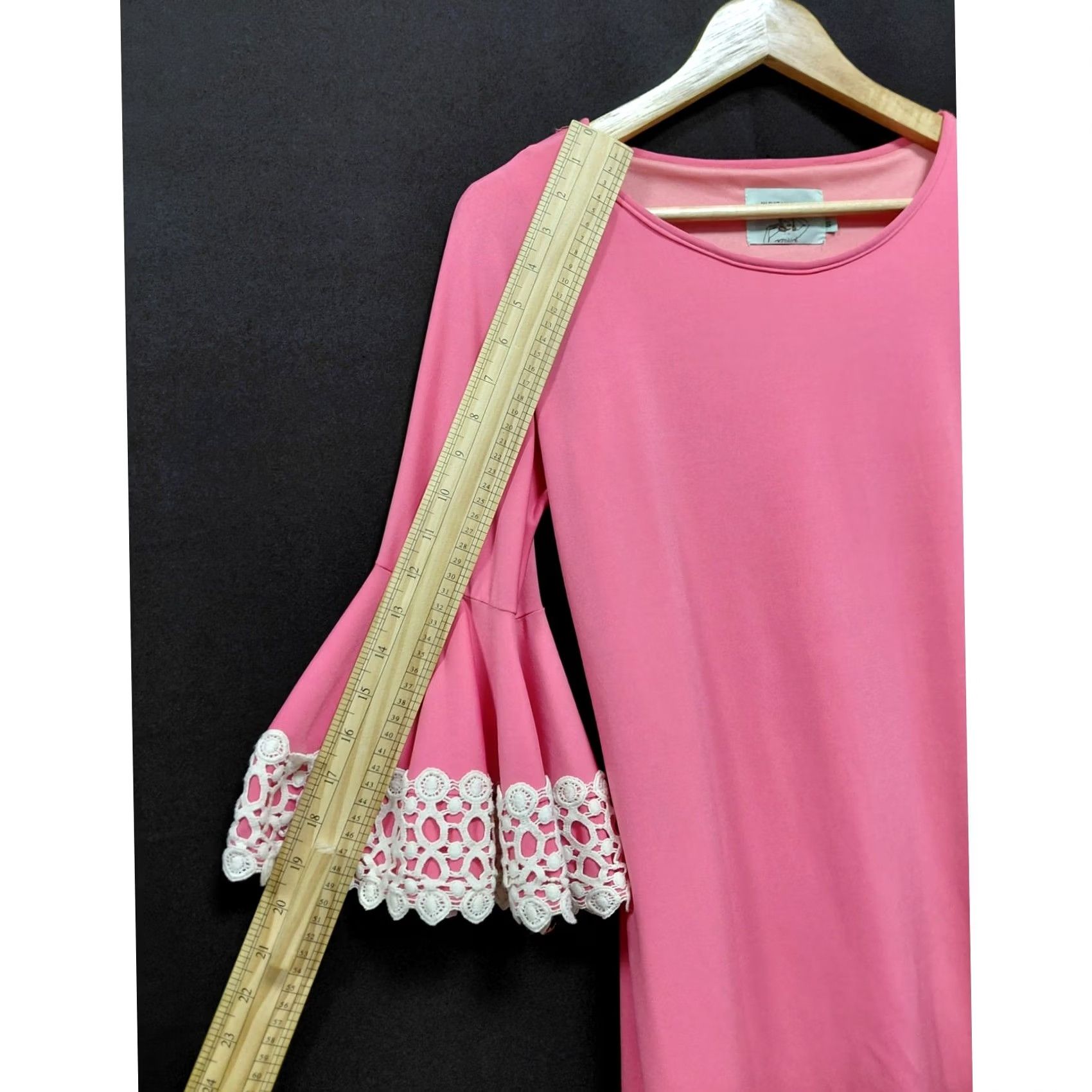 Vintage Judith March Pink Bell Sleeve Dress Solid 3/4 Sleeve Knee Length Women Size S Size S / US 4 / IT 40 - 6 Thumbnail