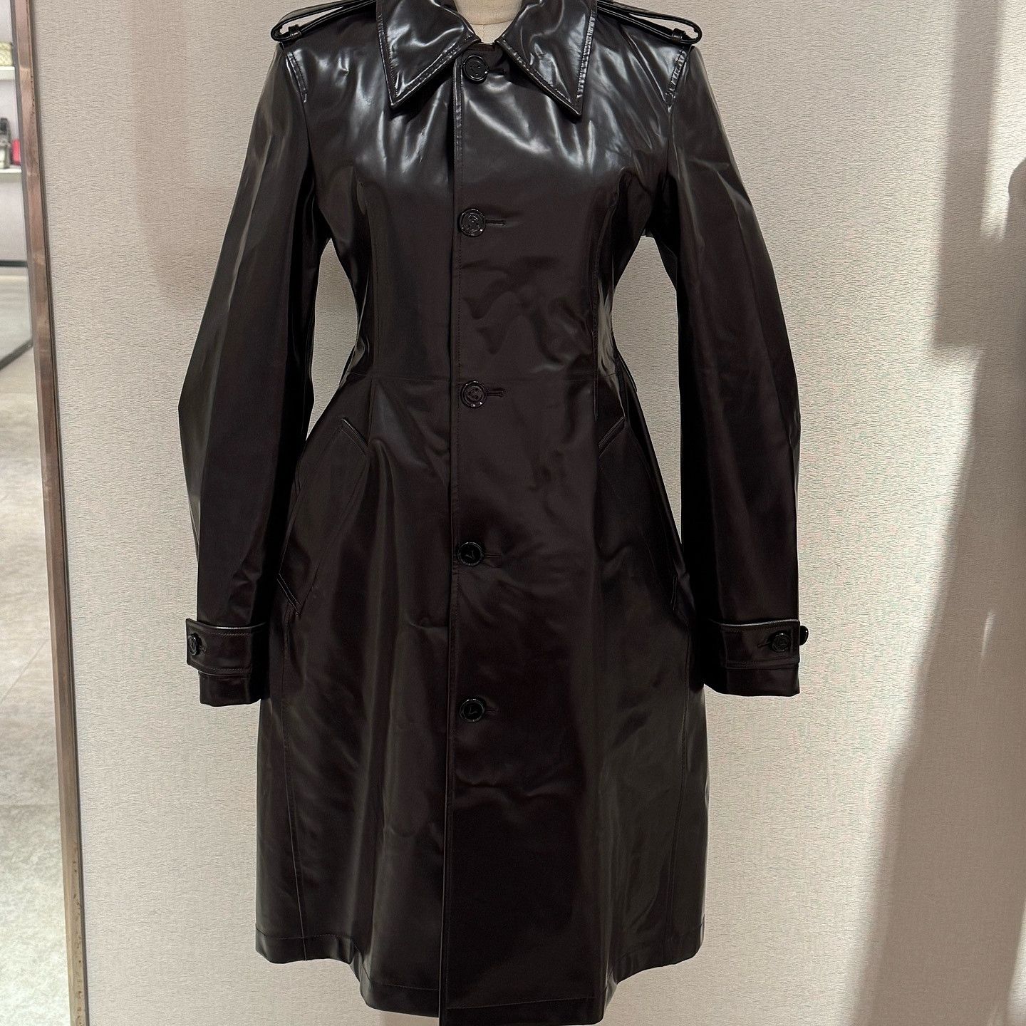 Bottega Veneta BOTTEGA VENETA BY DANIEL LEE SALON 01 COAT | Grailed