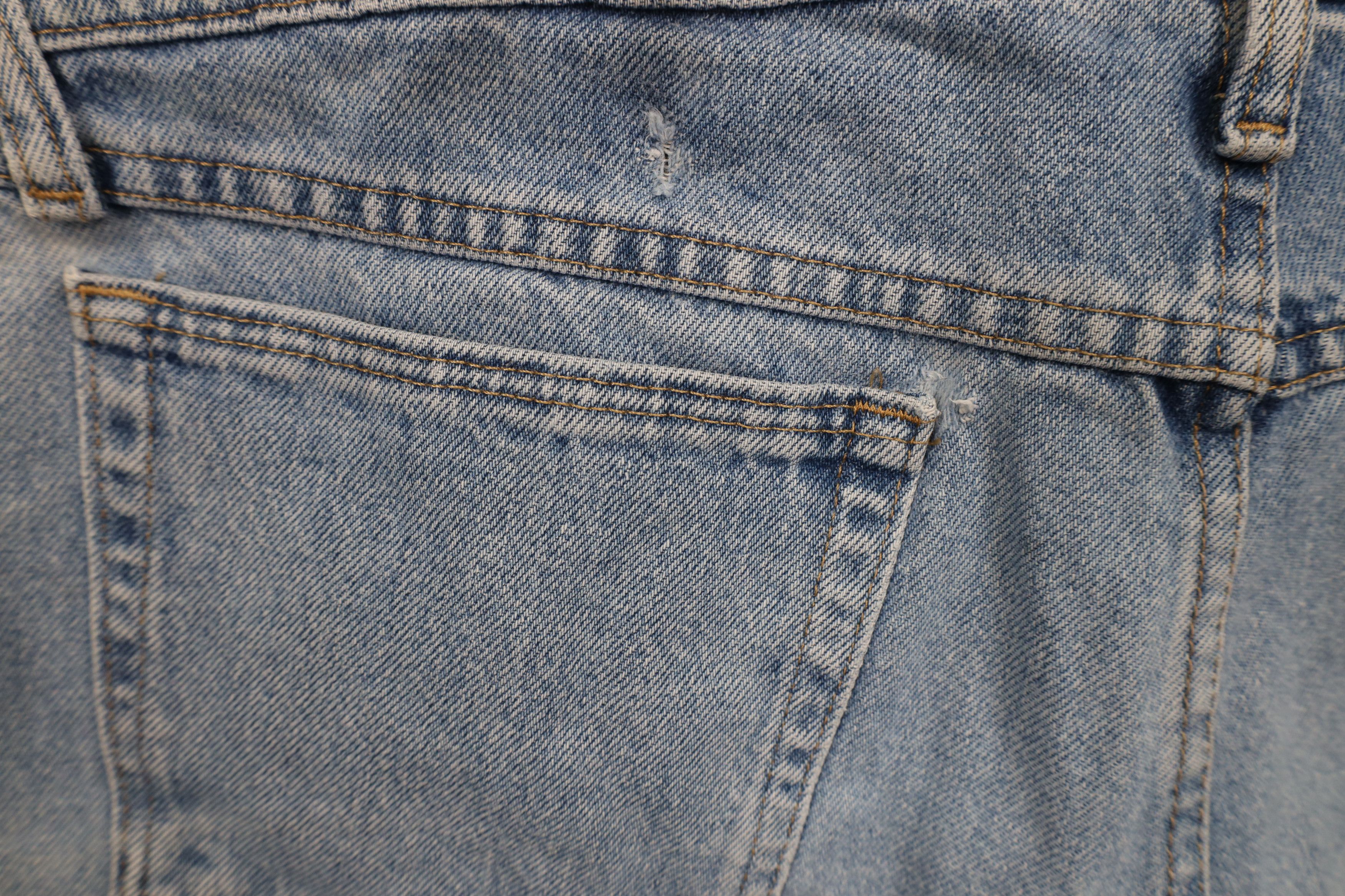 Cabelas × Vintage Vintage 90s Cabelas Spell Out Straight Leg Denim Jeans Blue Size US 34 / EU 50 - 12 Thumbnail