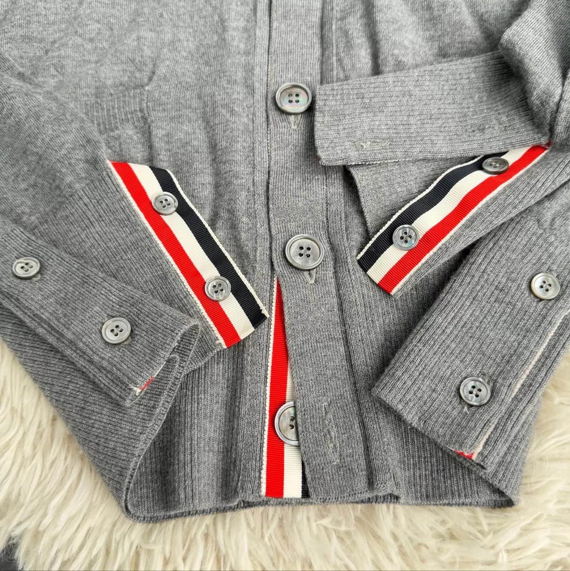 Thom Browne TB Wool Cardigan US 1 Gray Size US S / EU 44-46 / 1 - 3 Thumbnail