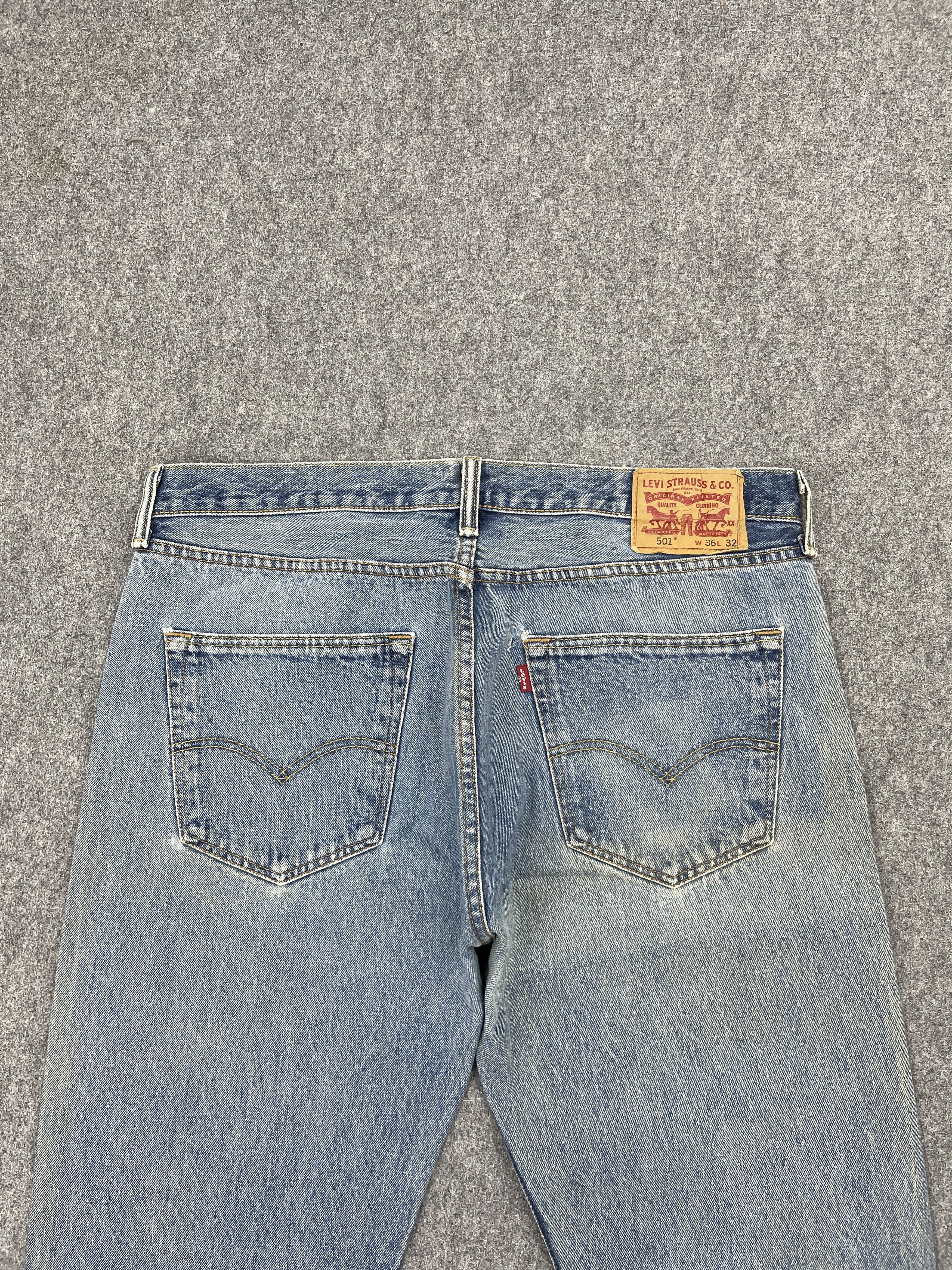 Levi's × Vintage Vintage Levis 501 Light Blue Washed Jeans Size US 35 - 4 Thumbnail
