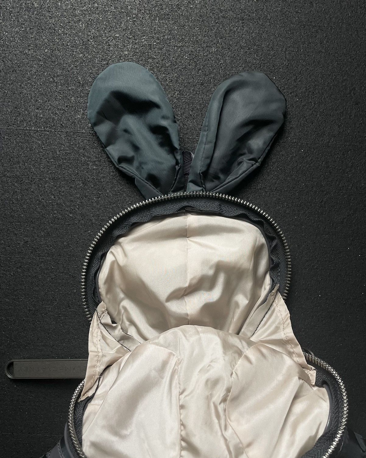 LeSportsac × Stella McCartney Stella McCartney SS08 Bunny Rabbit Backpack Size ONE SIZE - 6 Thumbnail