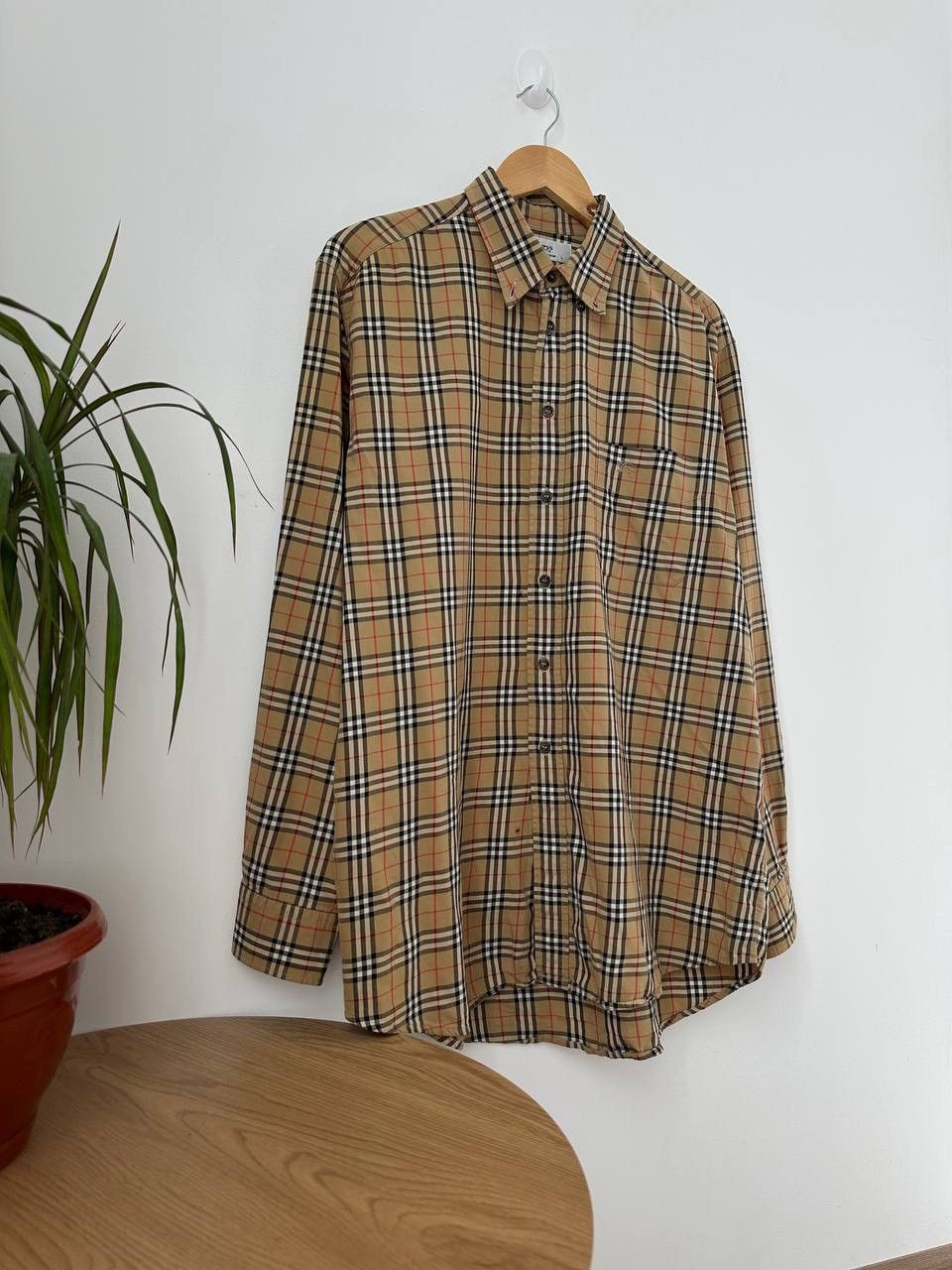 Burberry × Vintage Vintage Barberry’s Full Nova Check Distressed Shirt Size US L / EU 52-54 / 3 - 4 Thumbnail